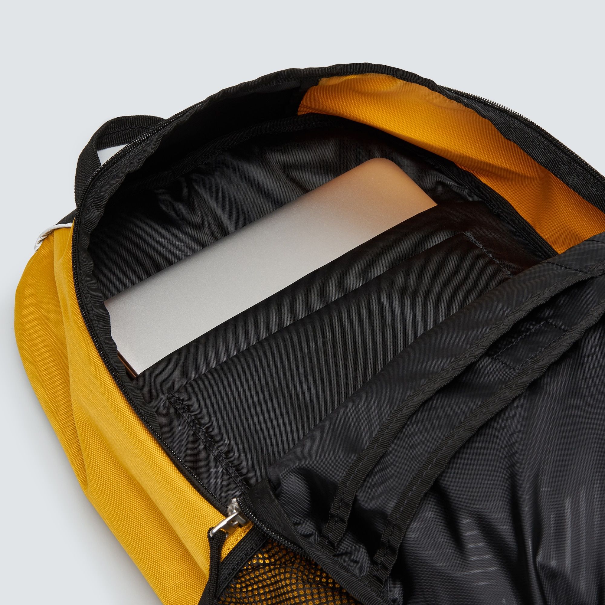  Oakley Enduro 20L 3.0 - Amber Yellow 