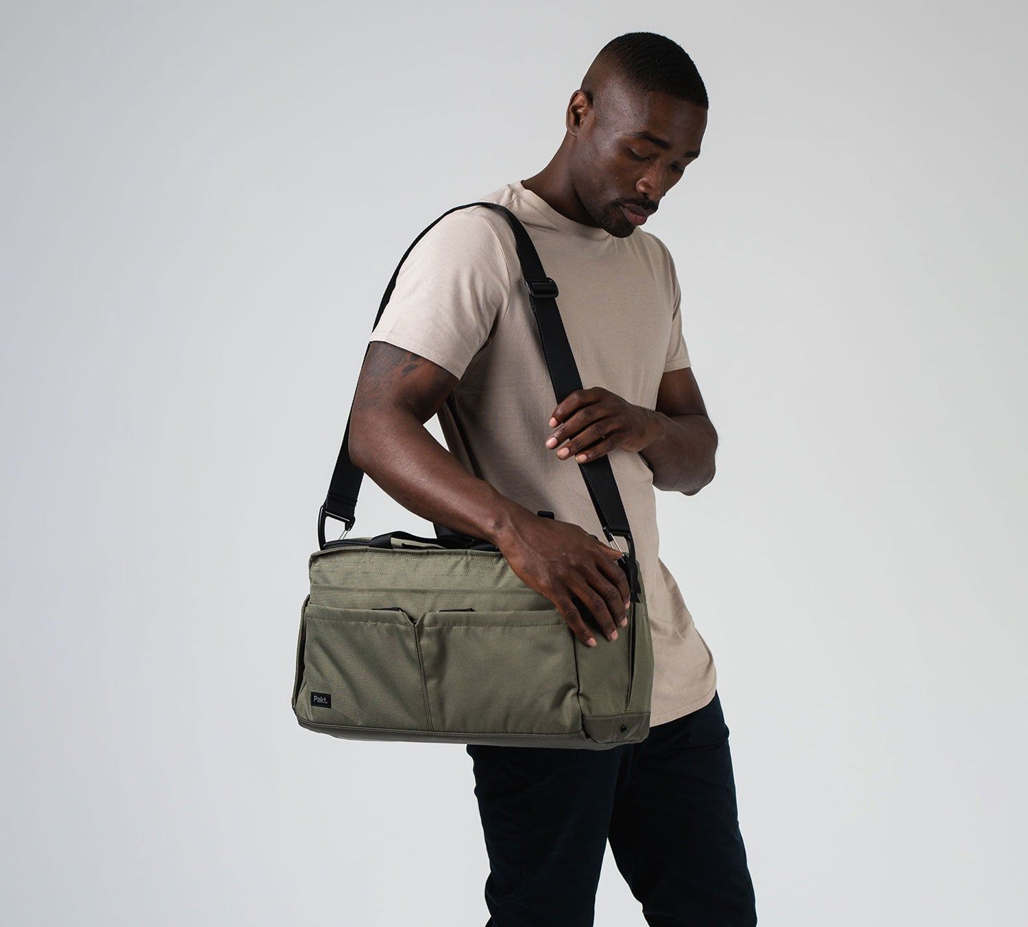  Pakt. The Anywhere 25L Duffel - Green 