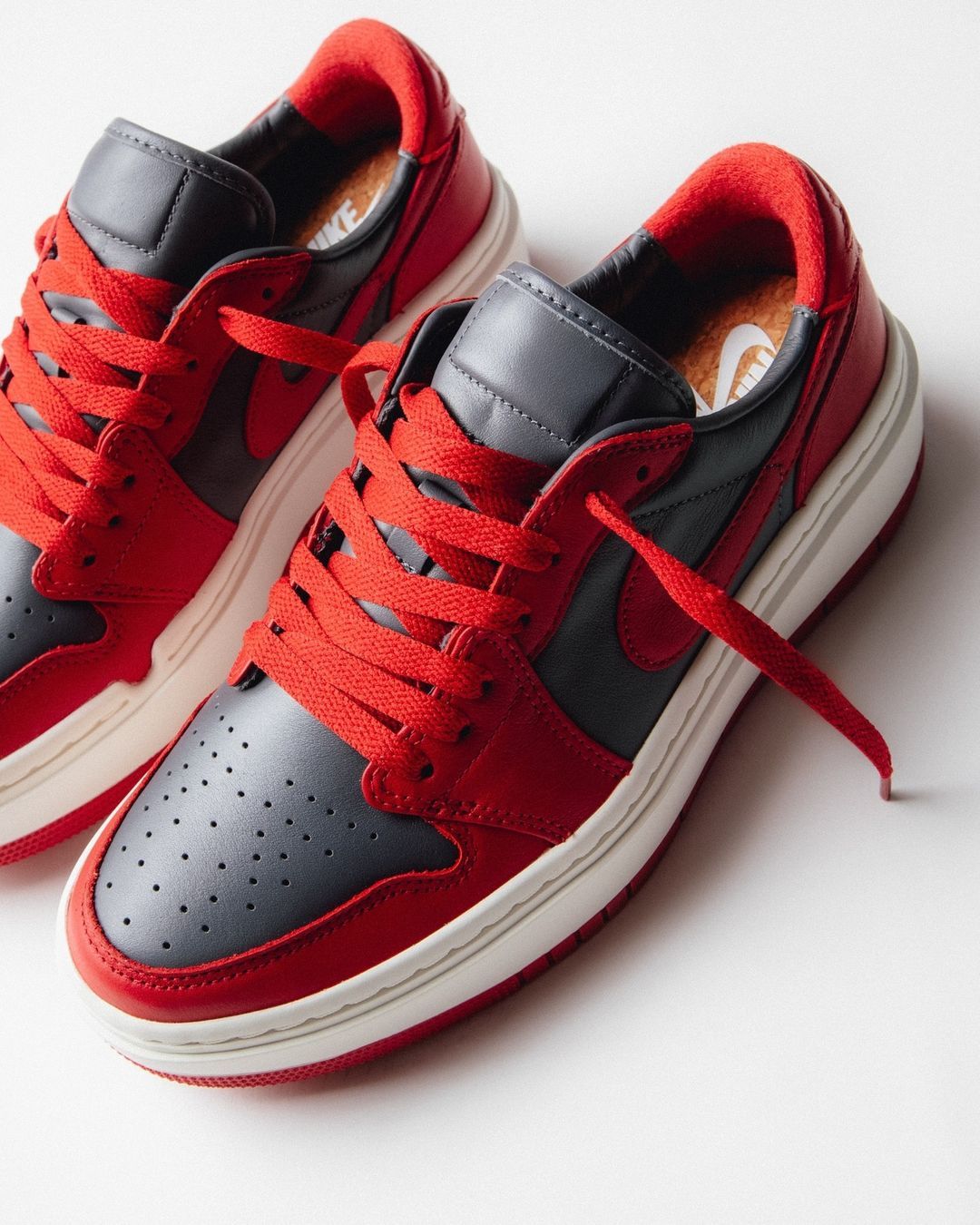  Air Jordan 1 Elevate Low WMNS - Dark Grey / Varsity Red 