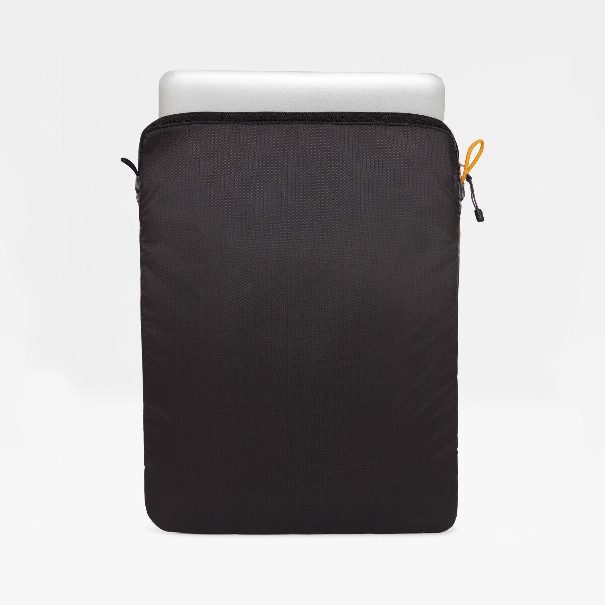  The North Face Flyweight Laptop Sleeve 