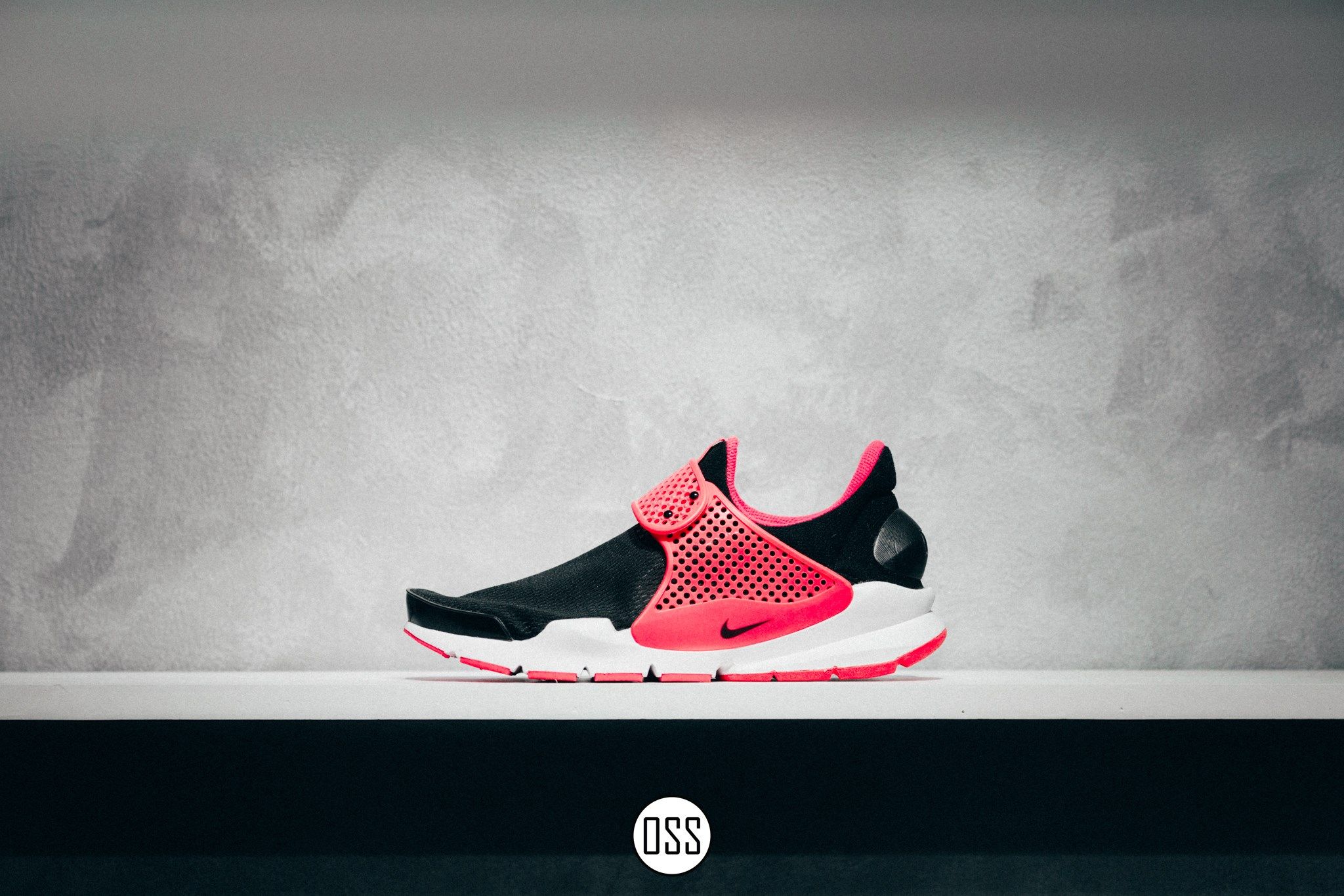 Nike Sock Dart 'Black/Pink'