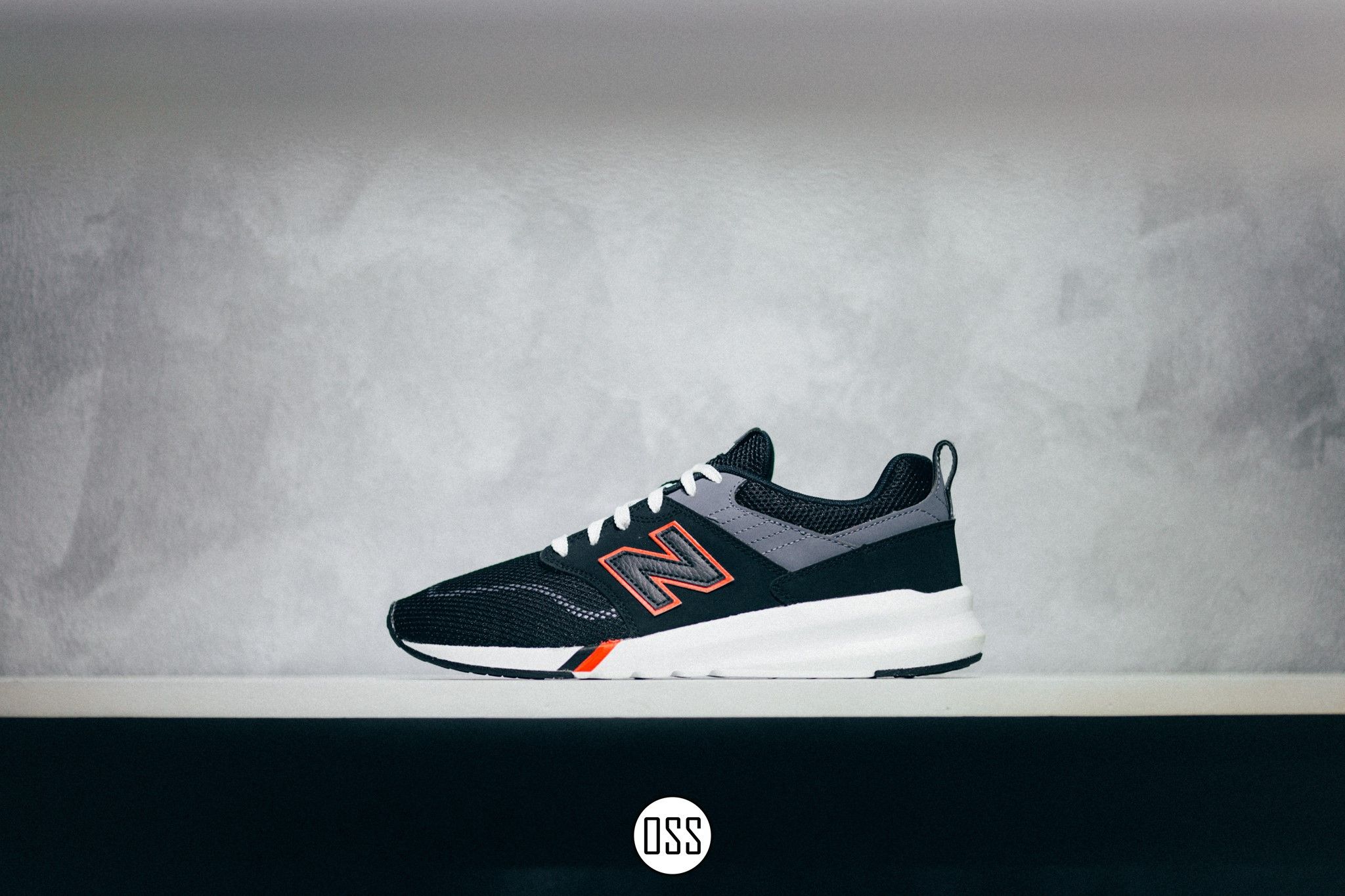 New Balance 009 'Black/Red'