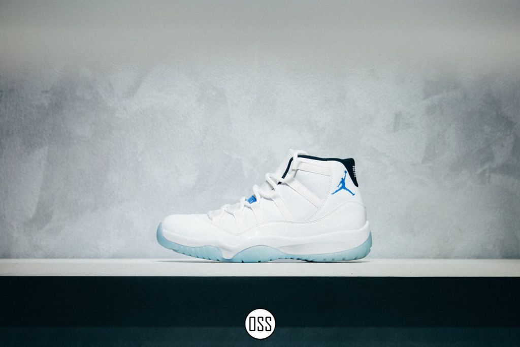 Air Jordan 11 Retro 'Legend Blue'