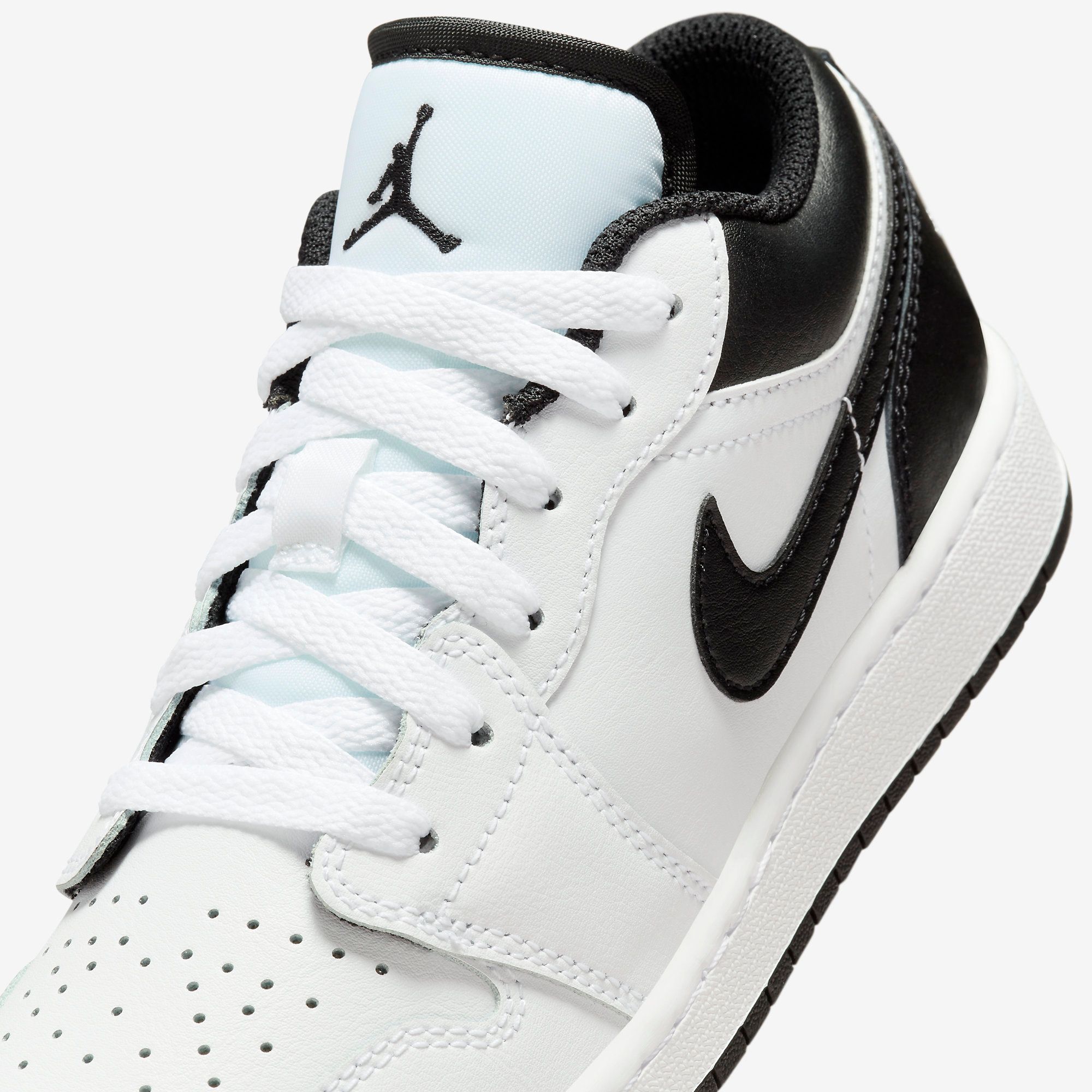  Air Jordan 1 Low GS - White / Black 