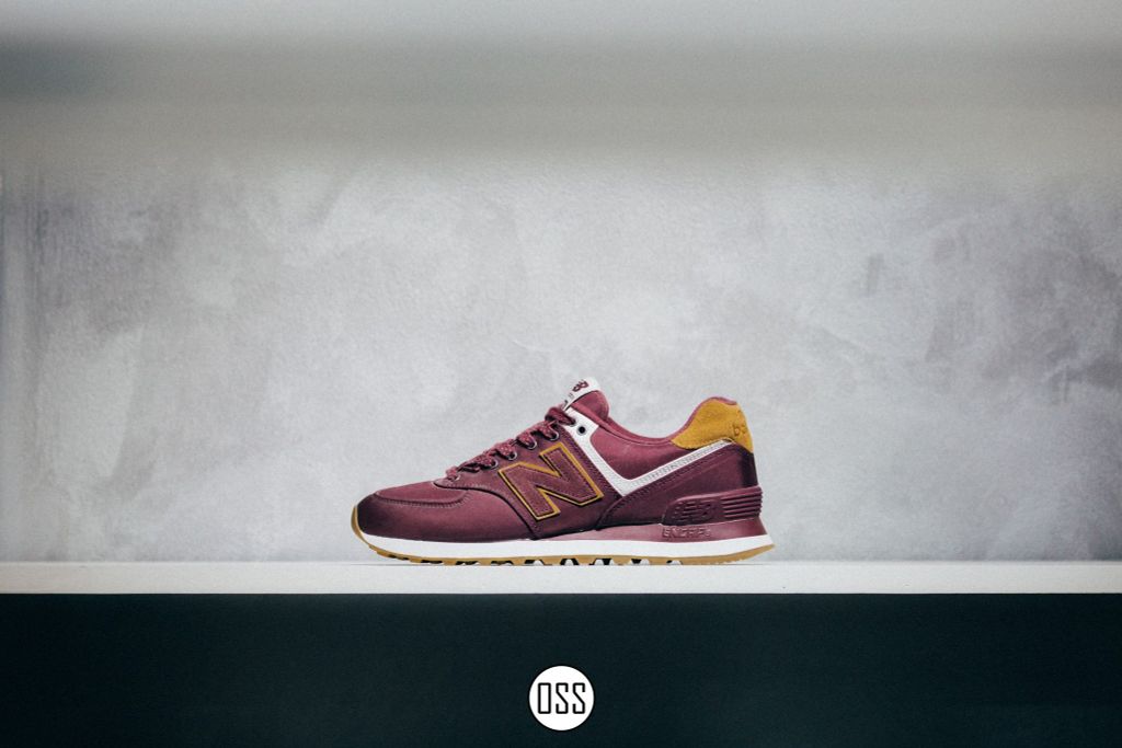 New Balance 574 Classic 'Burgundy/White'