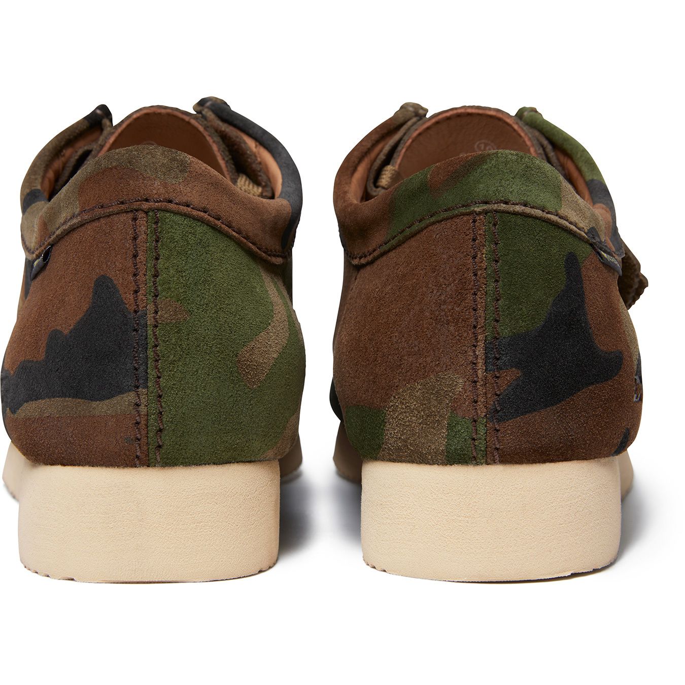  Supreme®/ Clarks Originals® GORE-TEX Wallabee® - Woodland Camo 