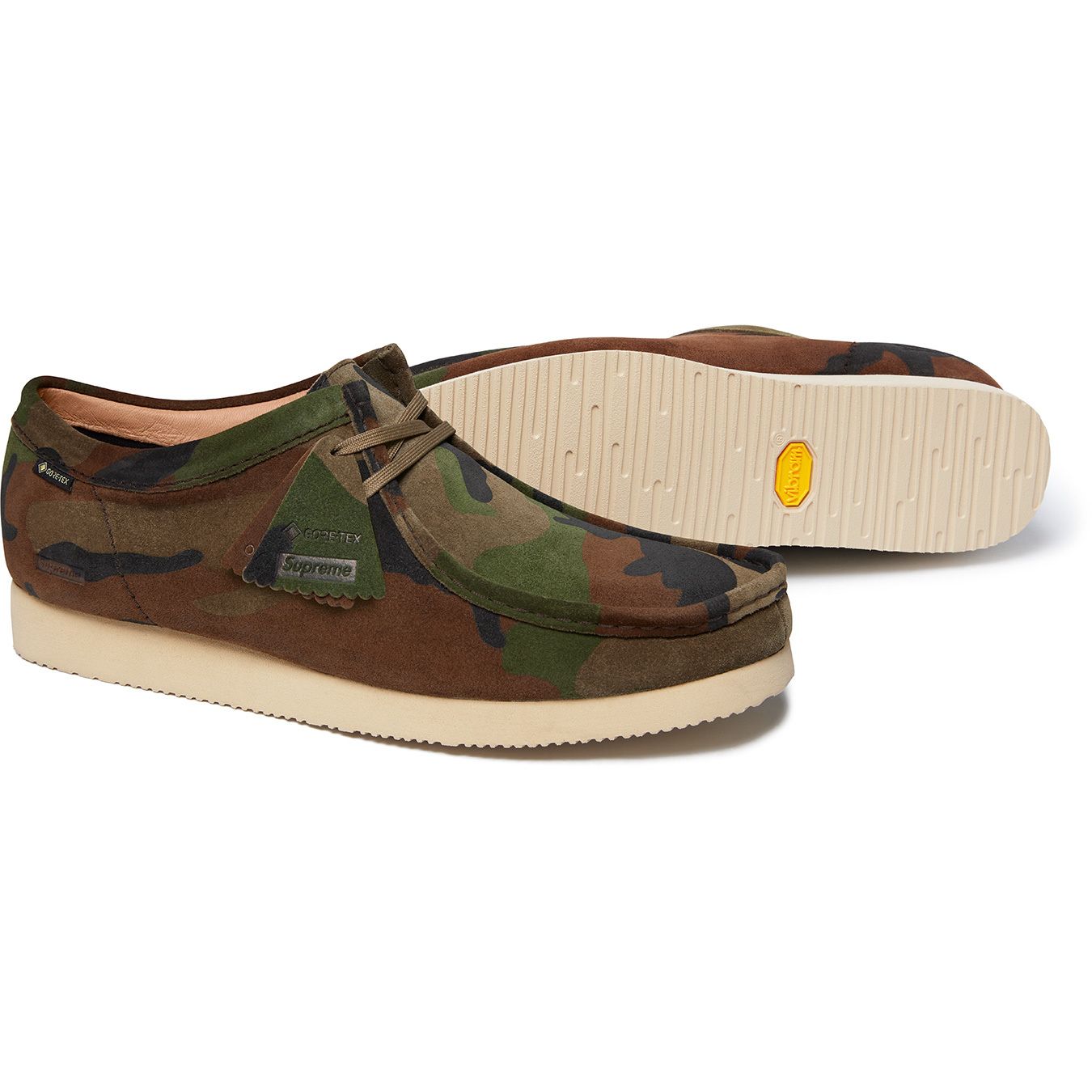  Supreme®/ Clarks Originals® GORE-TEX Wallabee® - Woodland Camo 