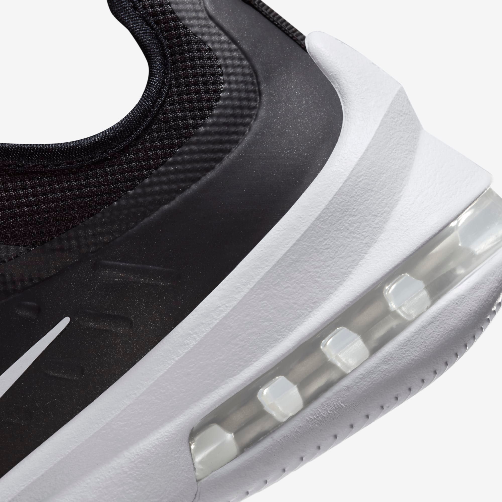 Nike Air Max Axis - Black
