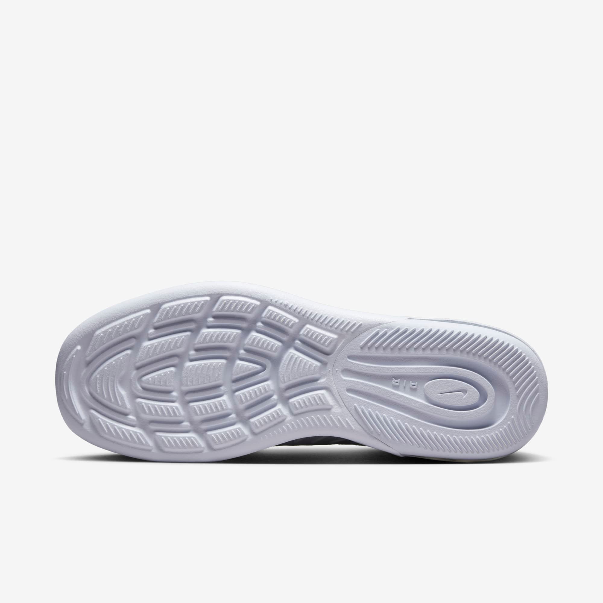 Nike Air Max Axis - White