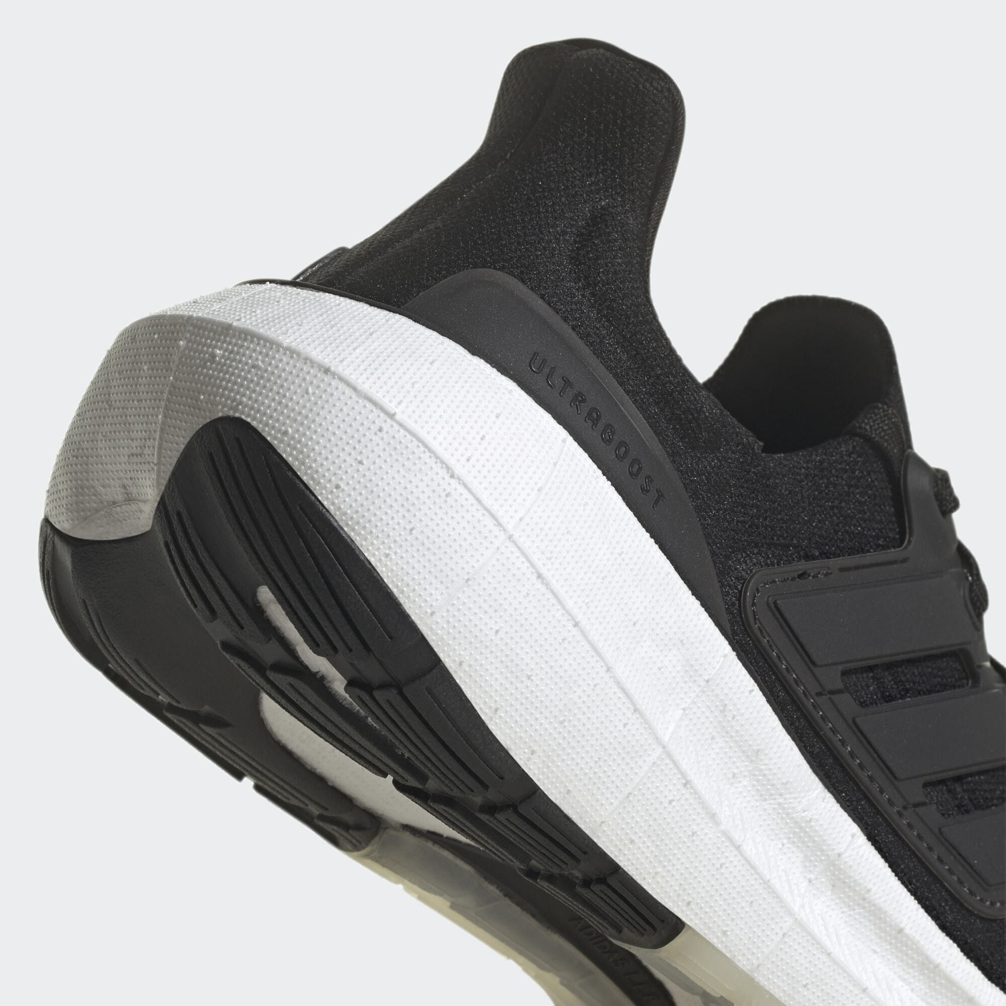  adidas UltraBOOST Light W - Core Black 