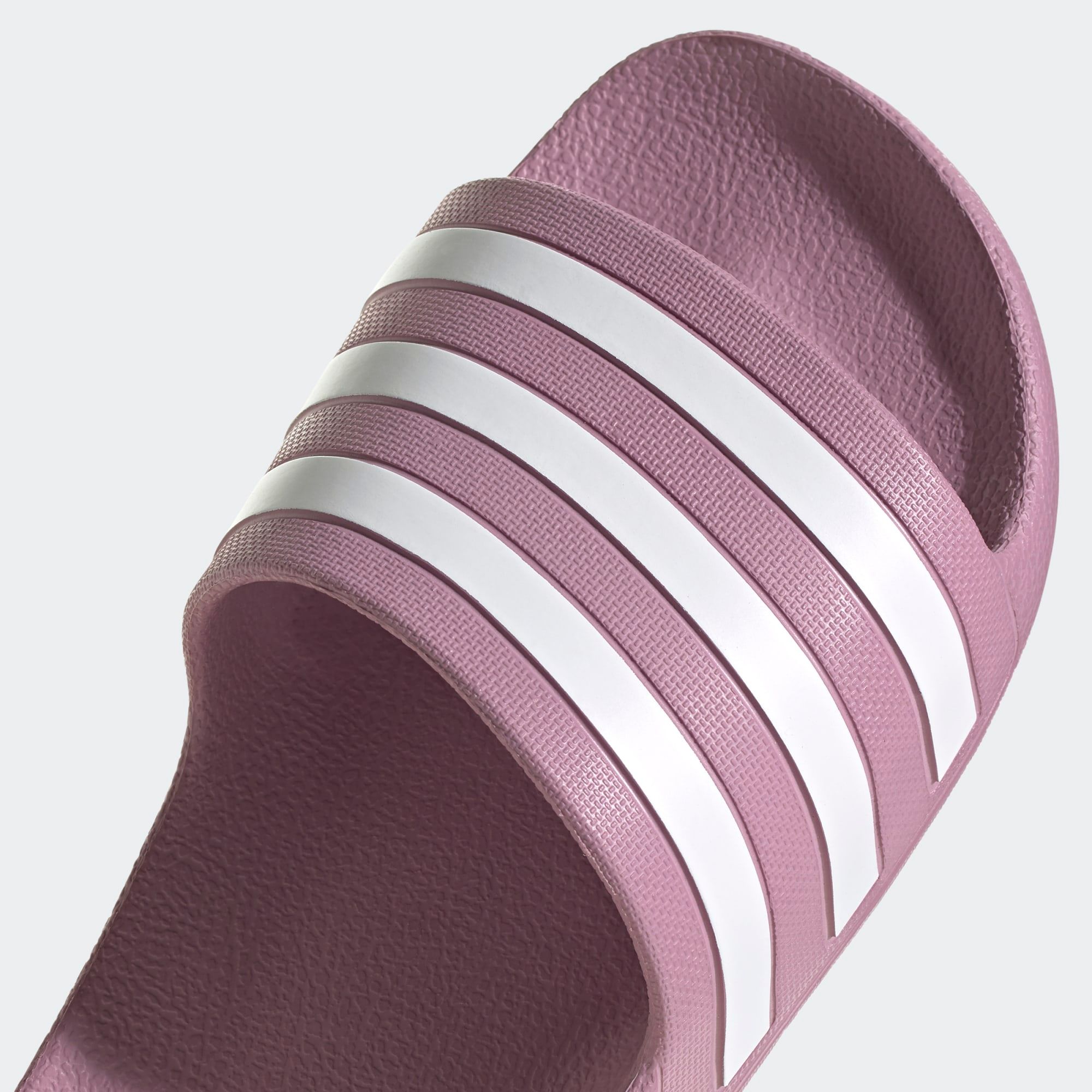 adidas Adilette Aqua - Cherry Metallic