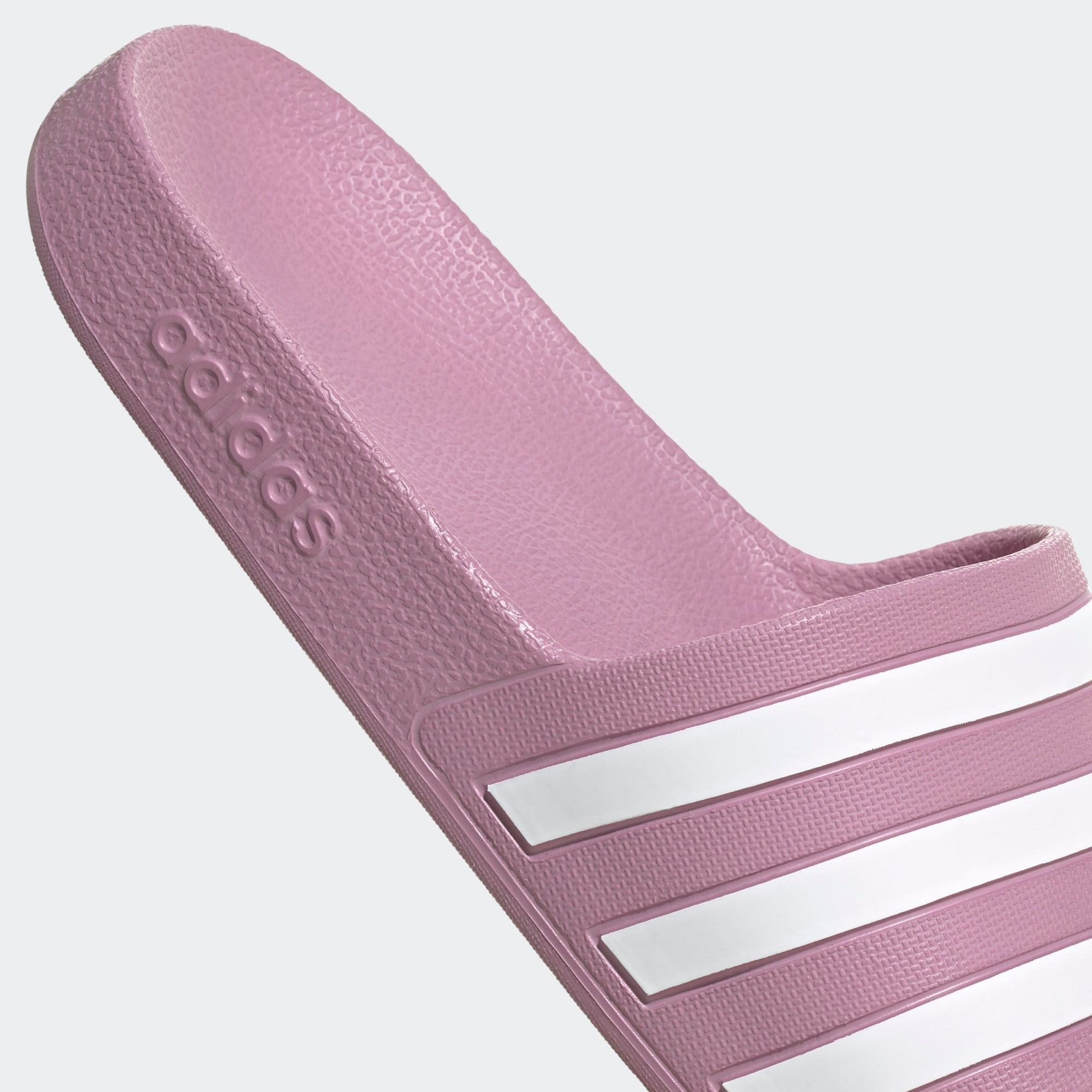 adidas Adilette Aqua - Cherry Metallic