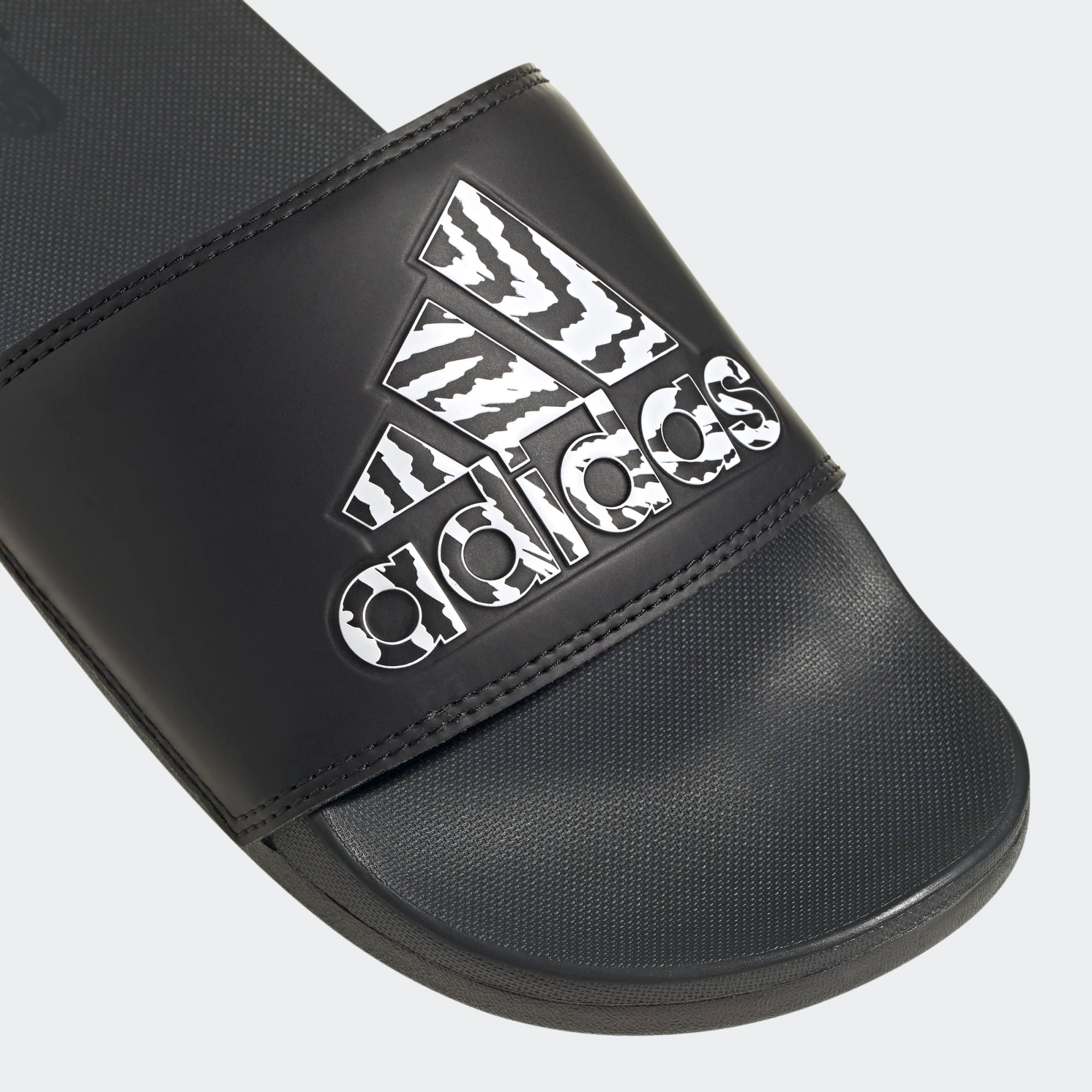  adidas Adilette Comfort Slides - Black/Carbon 