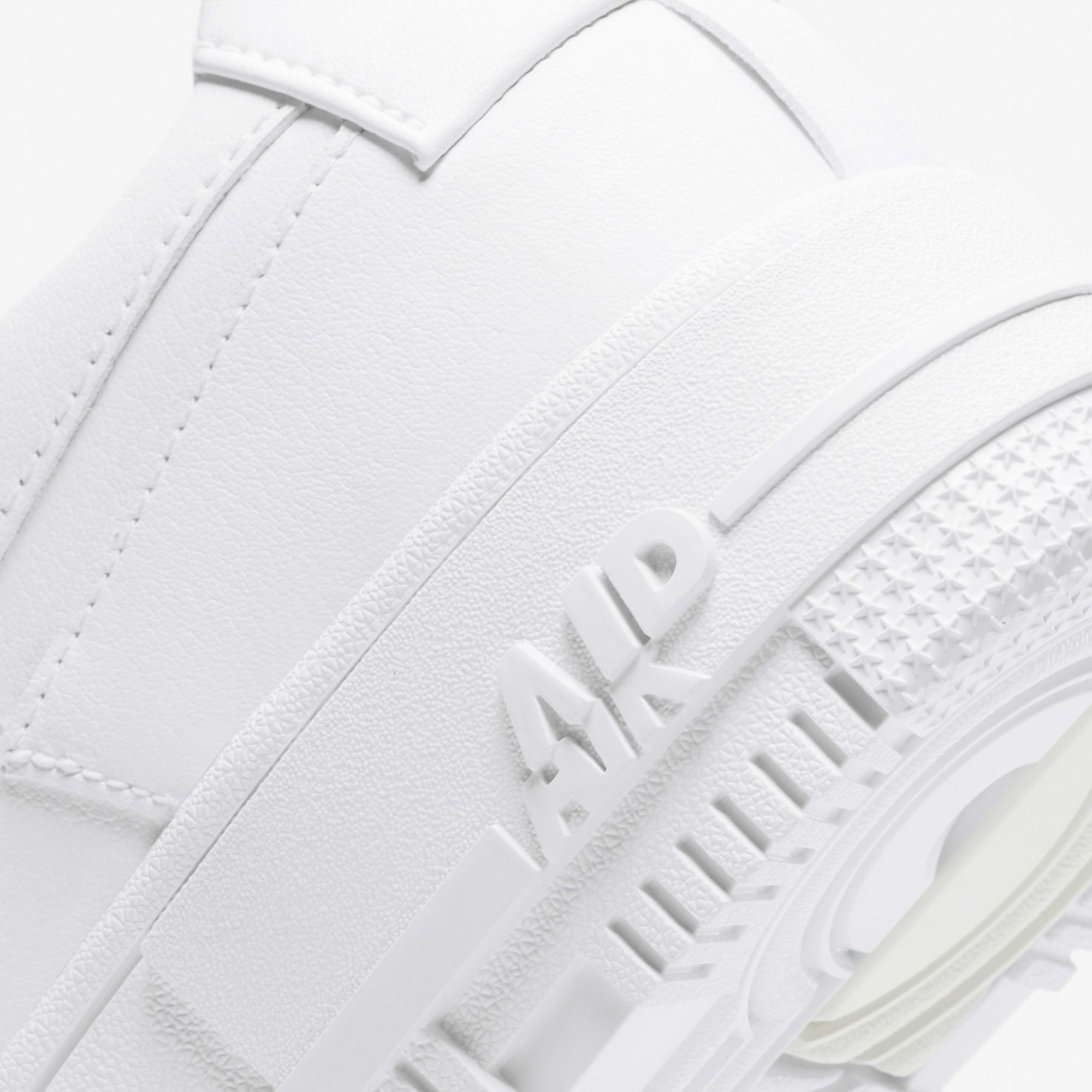 Nike Air Force 1 Pixel - White