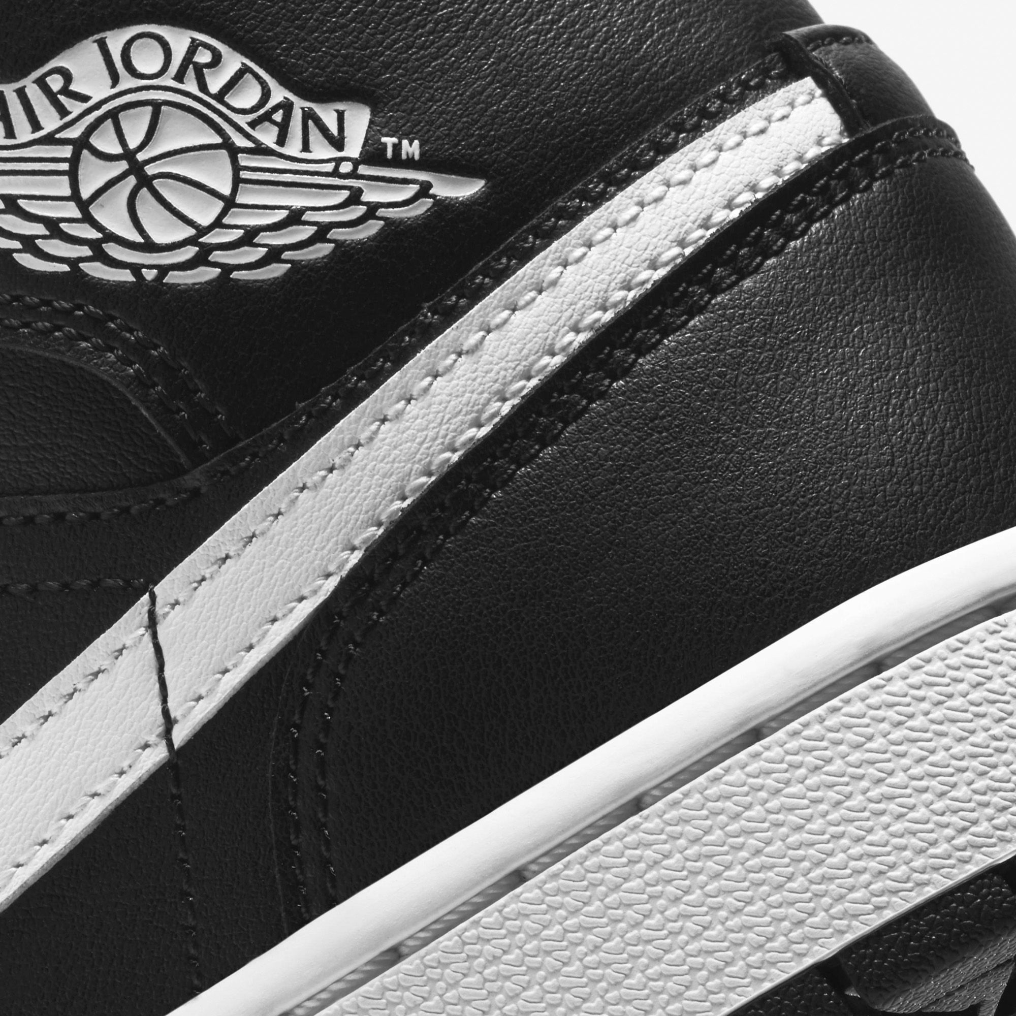 Air Jordan 1 Mid WMNS - Black/White