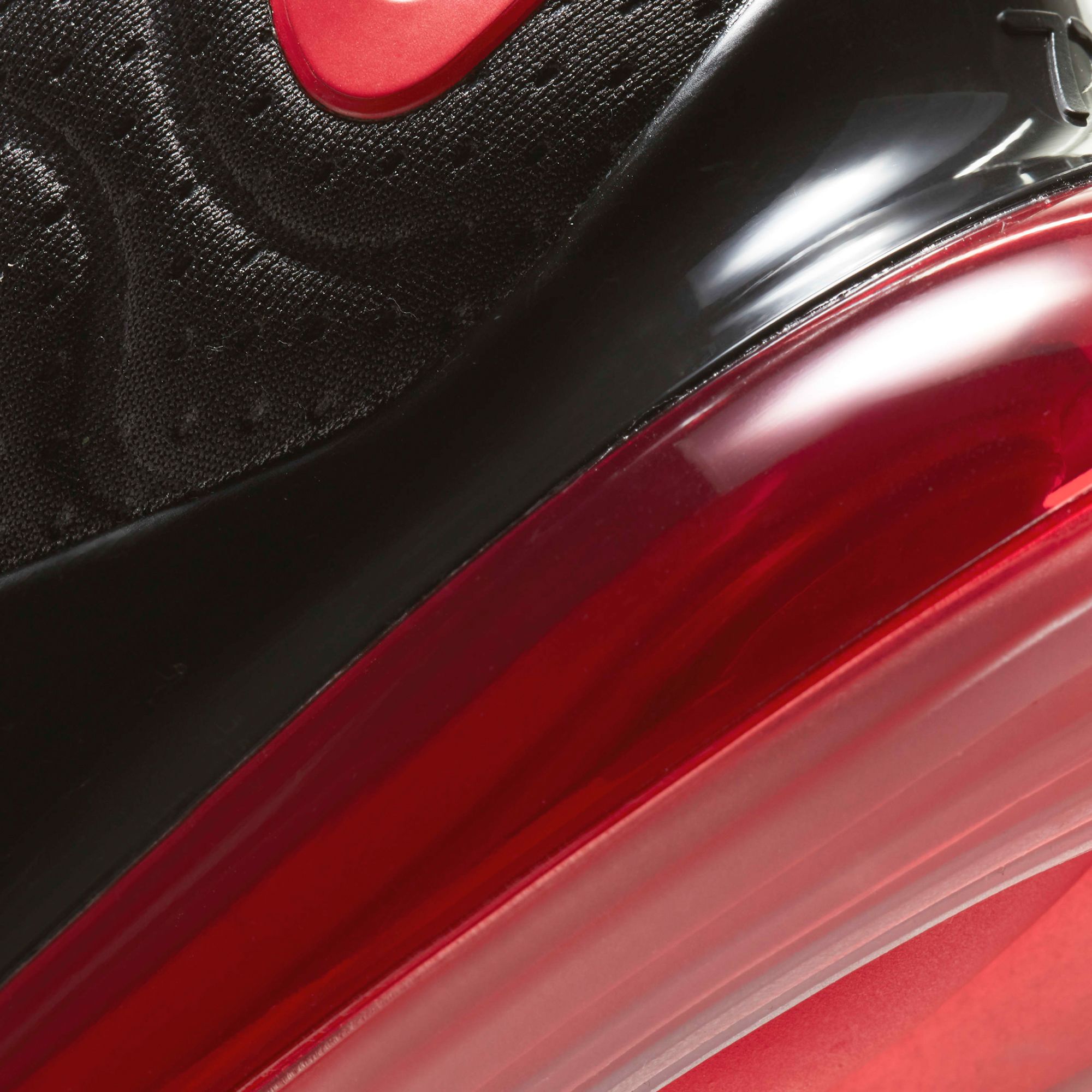 Nike Air Max 720 - Black/University Red