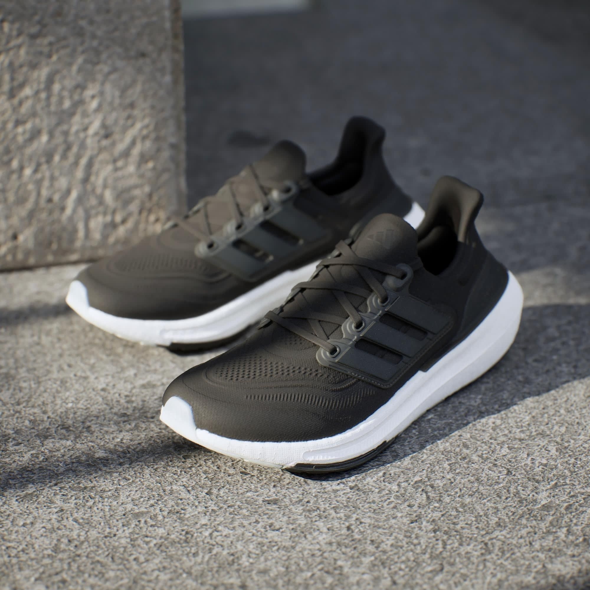  adidas UltraBOOST Light - Core Black 