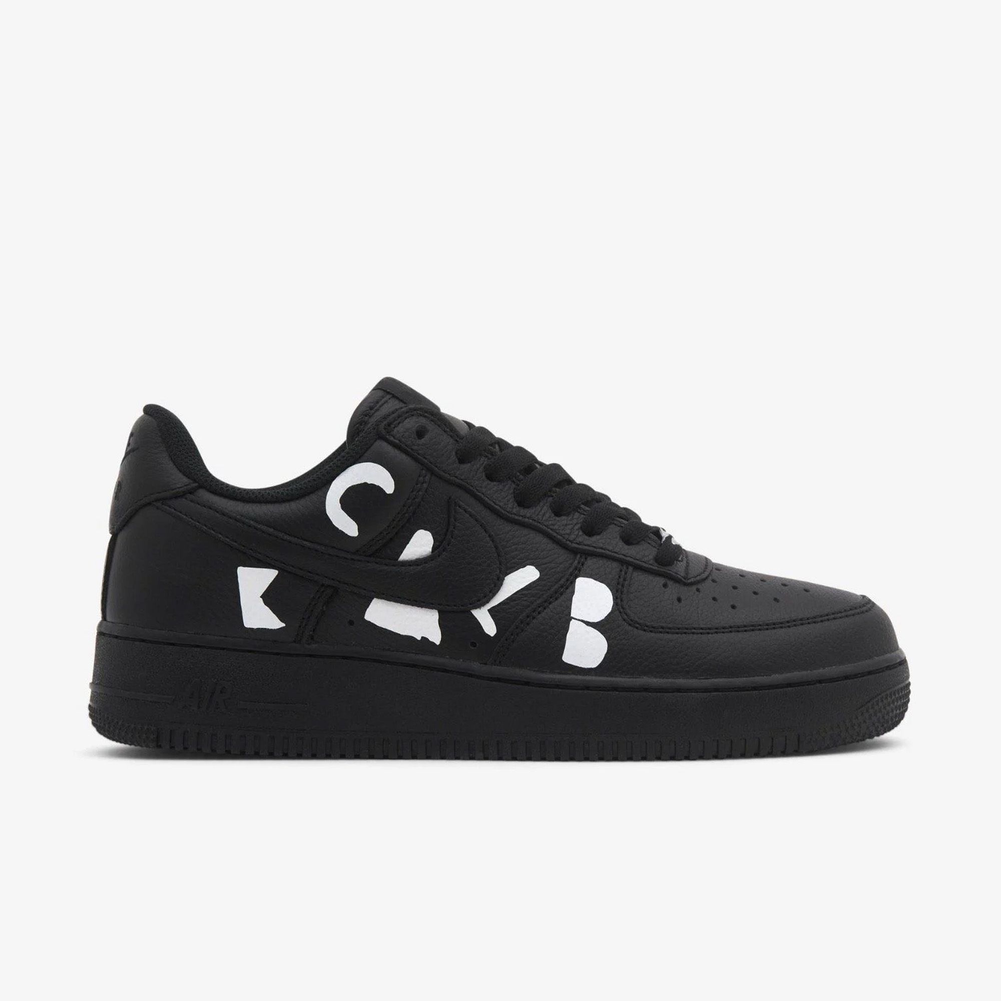 COMME des GARÇONS BLACK x Nike Air Force 1 Low