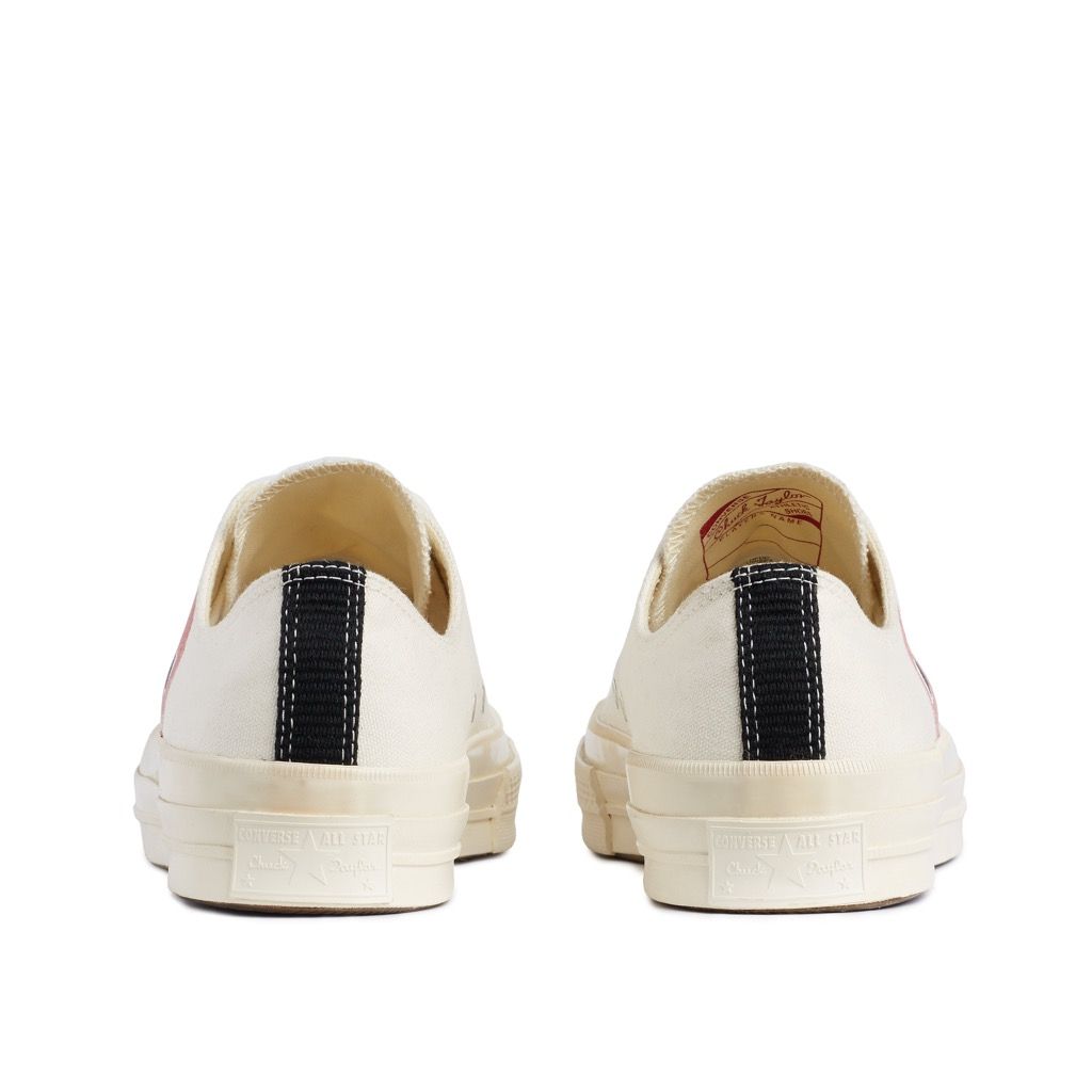 Comme des Garcons PLAY x Converse Chuck Taylor 1970s Low - Off White