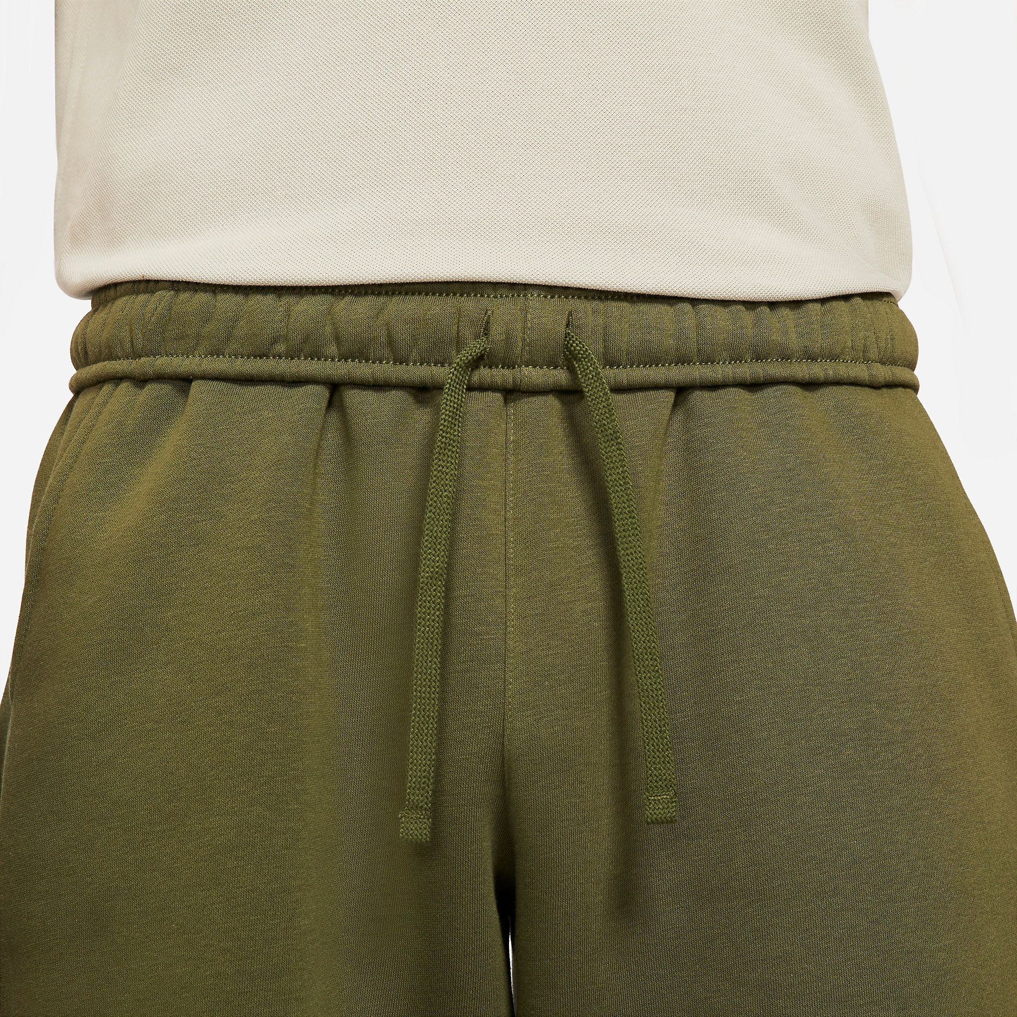  Nike Sportswear Club Shorts - Rough Green 