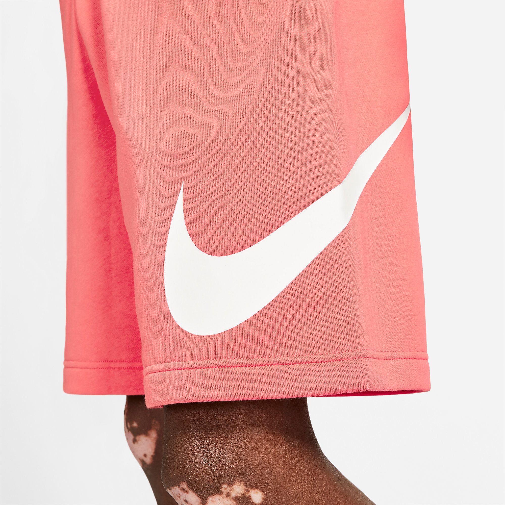  Nike Sportswear Club Shorts - Magic Ember 