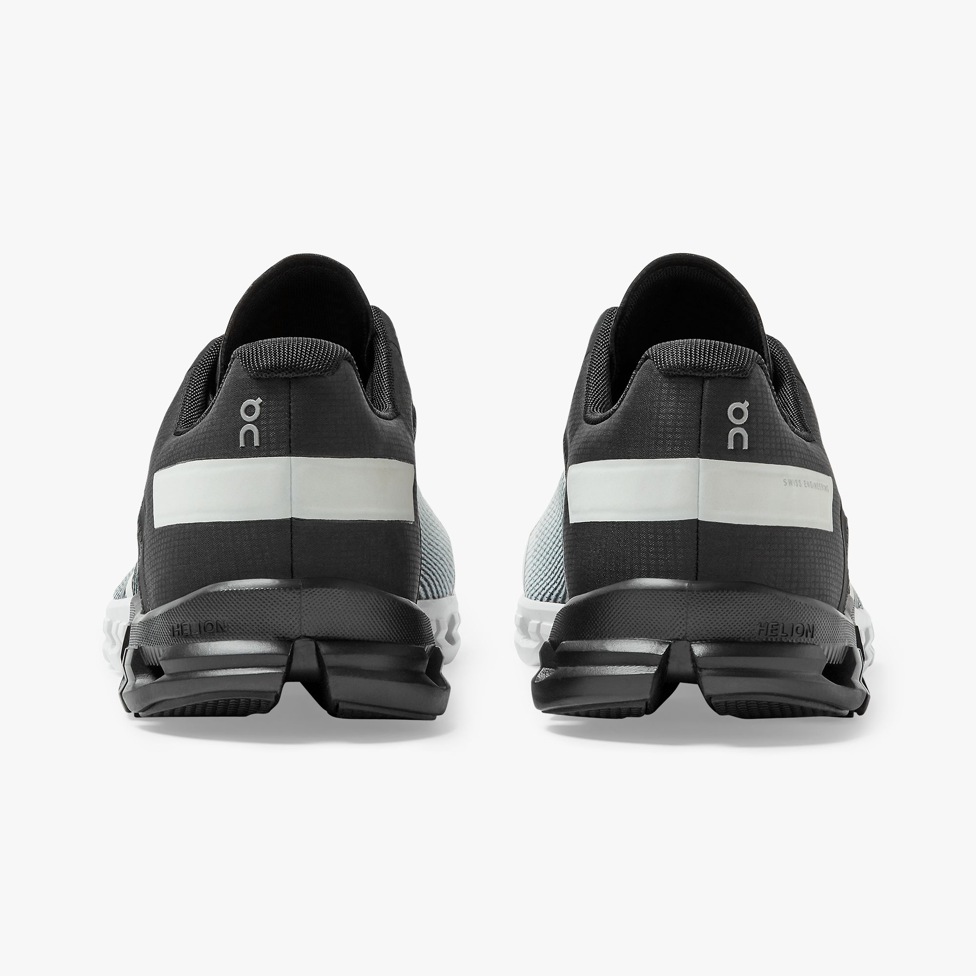 On Cloudflow - Black/White