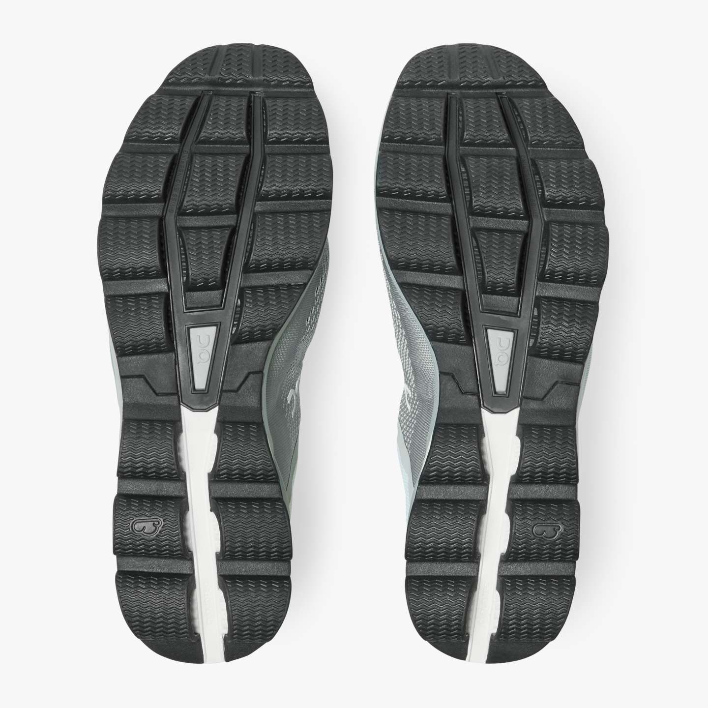 On Cloudsurfer - Glacier/Black