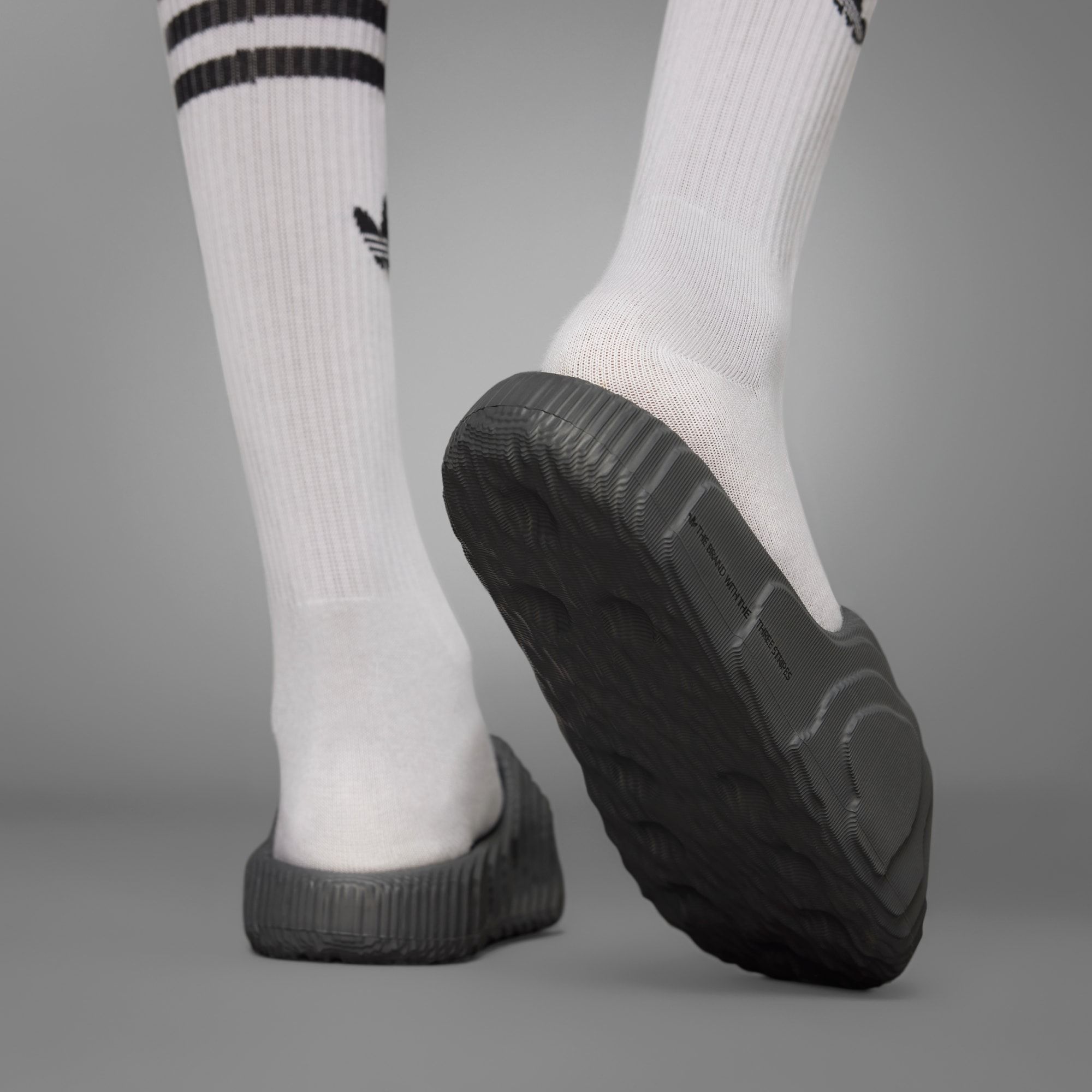 adidas Adilette 22 Slides - Grey Five