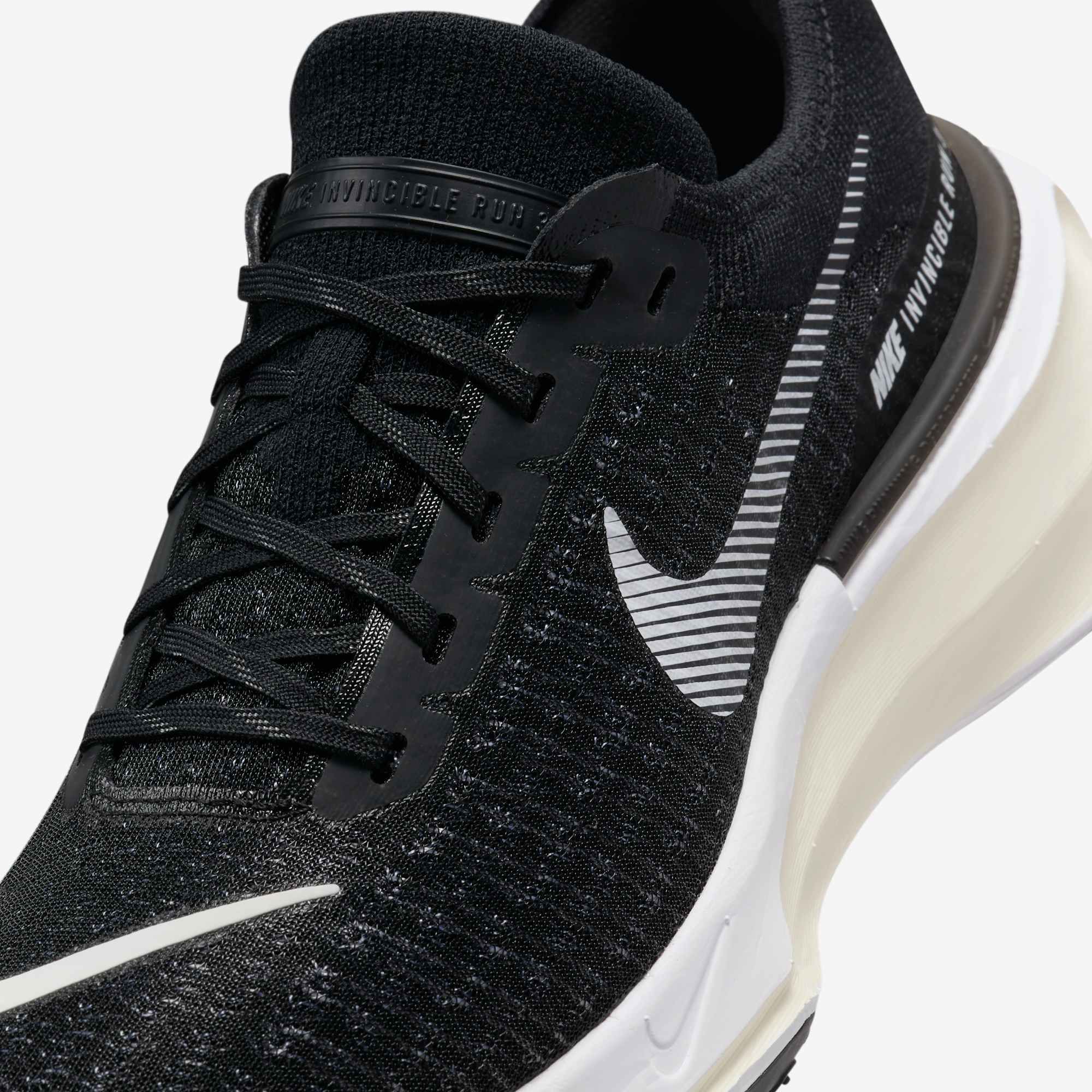 Nike Invincible 3 WMNS - Black / Dark Grey