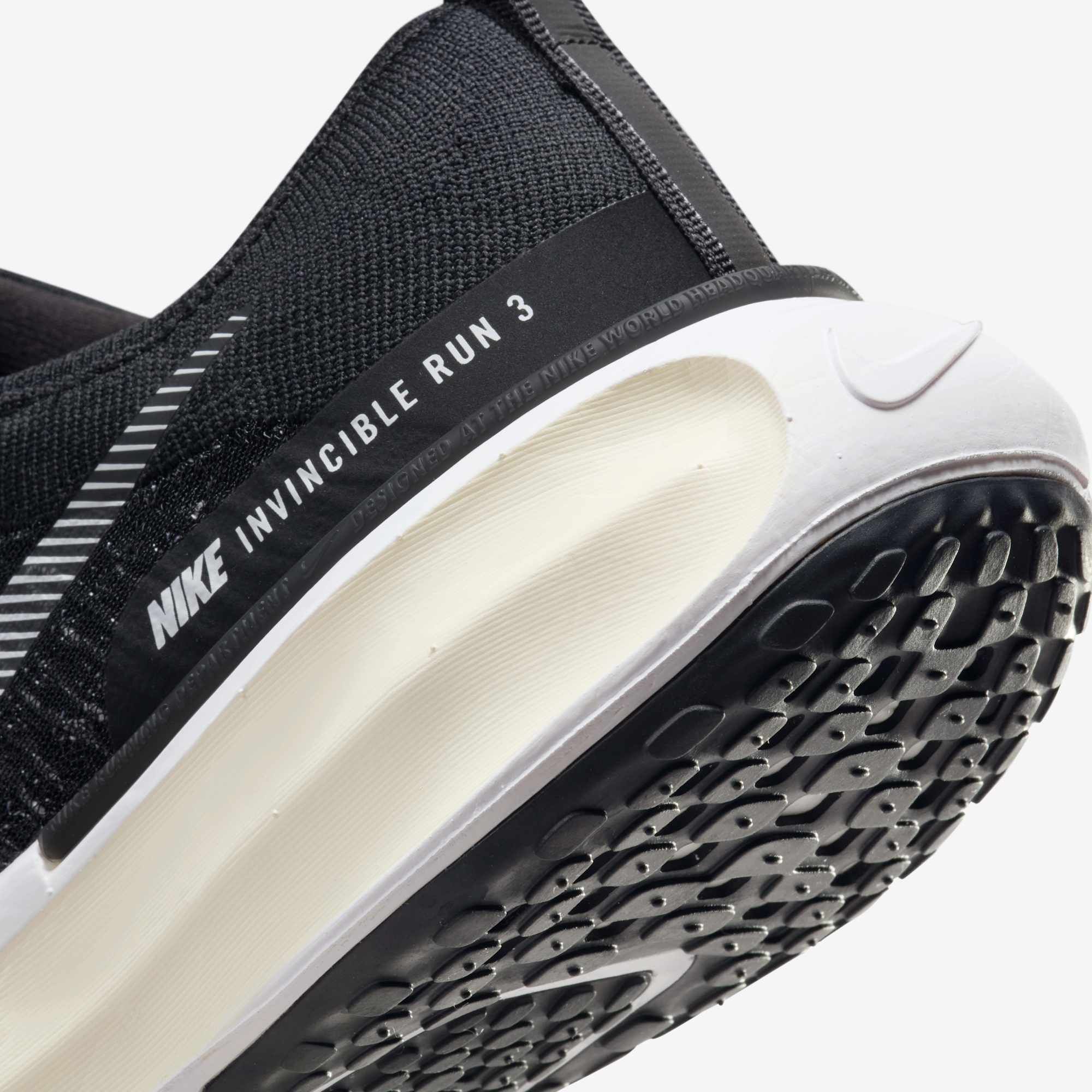 Nike Invincible 3 WMNS - Black / Dark Grey