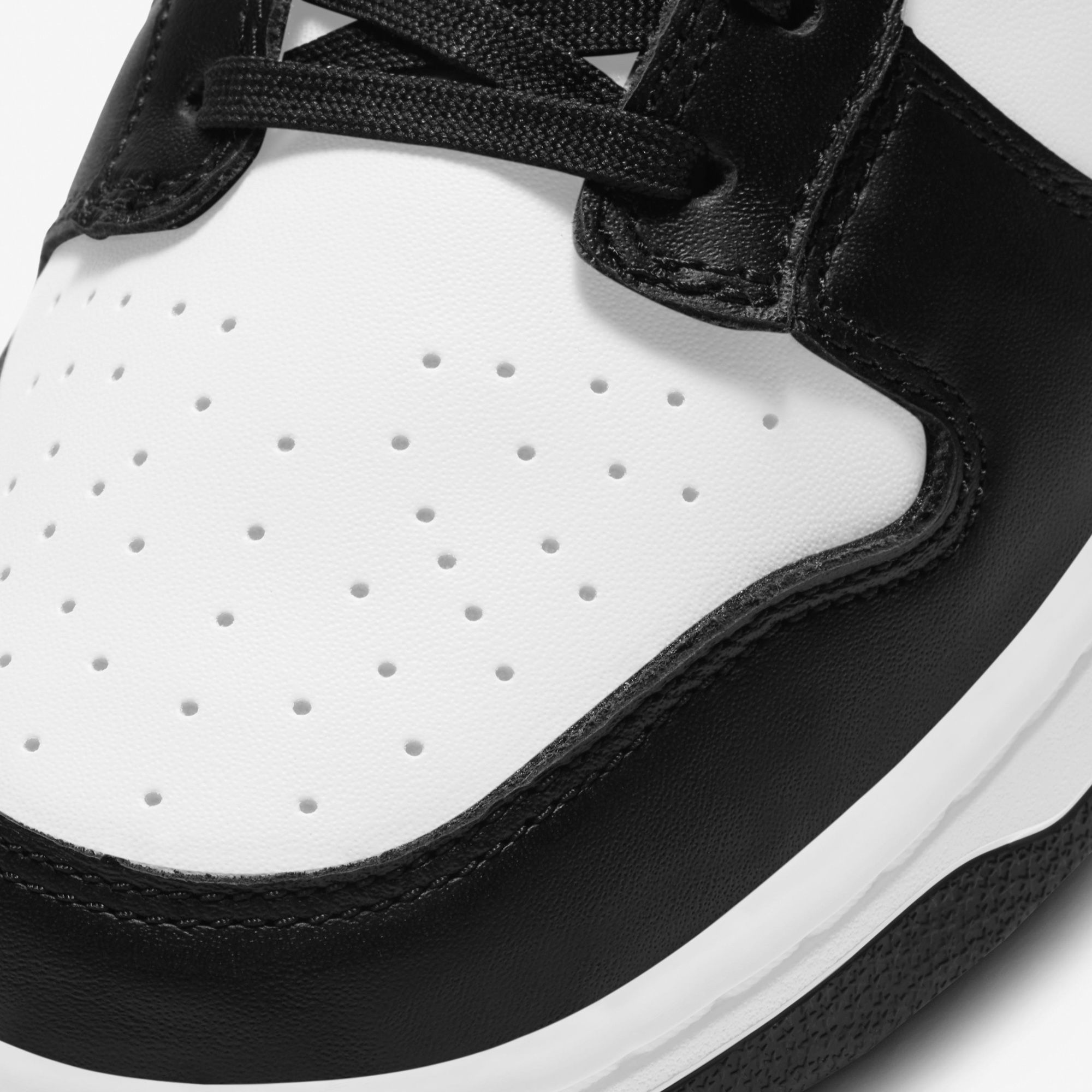 Nike Dunk Low Retro - White/Black