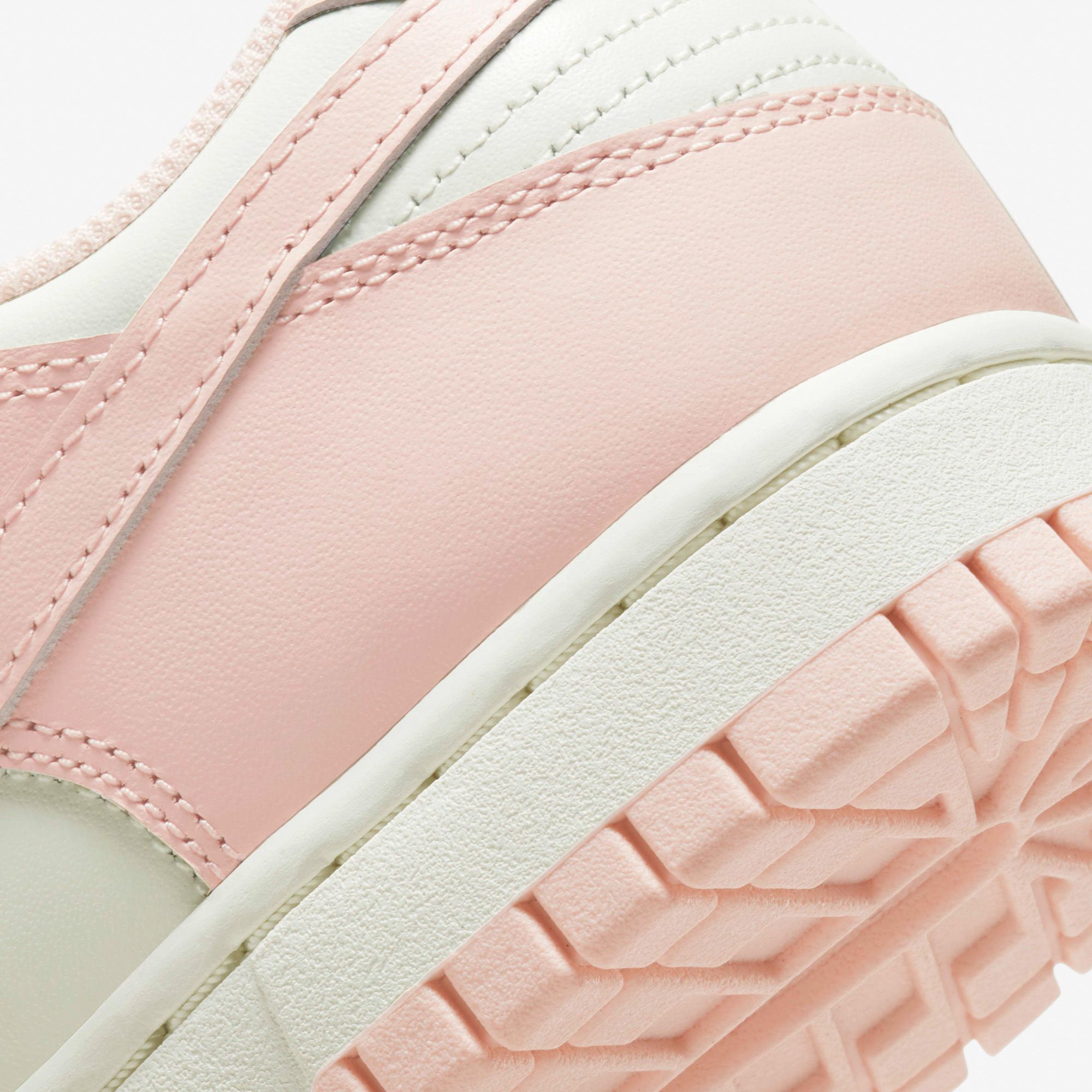 Nike Dunk Low - Orange Pearl