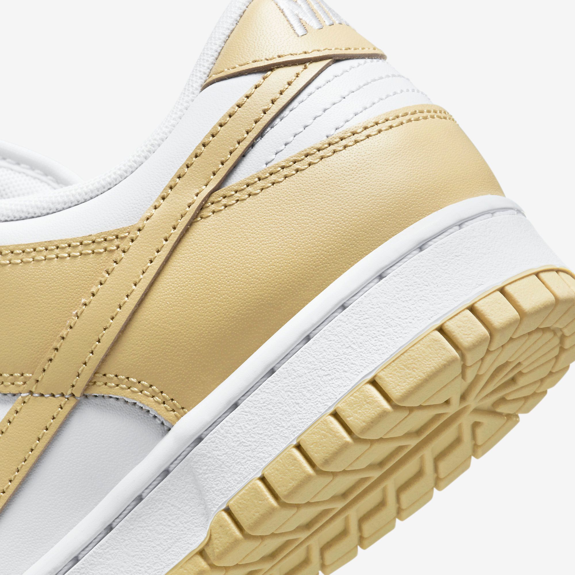 Nike Dunk Low Retro - Team Gold