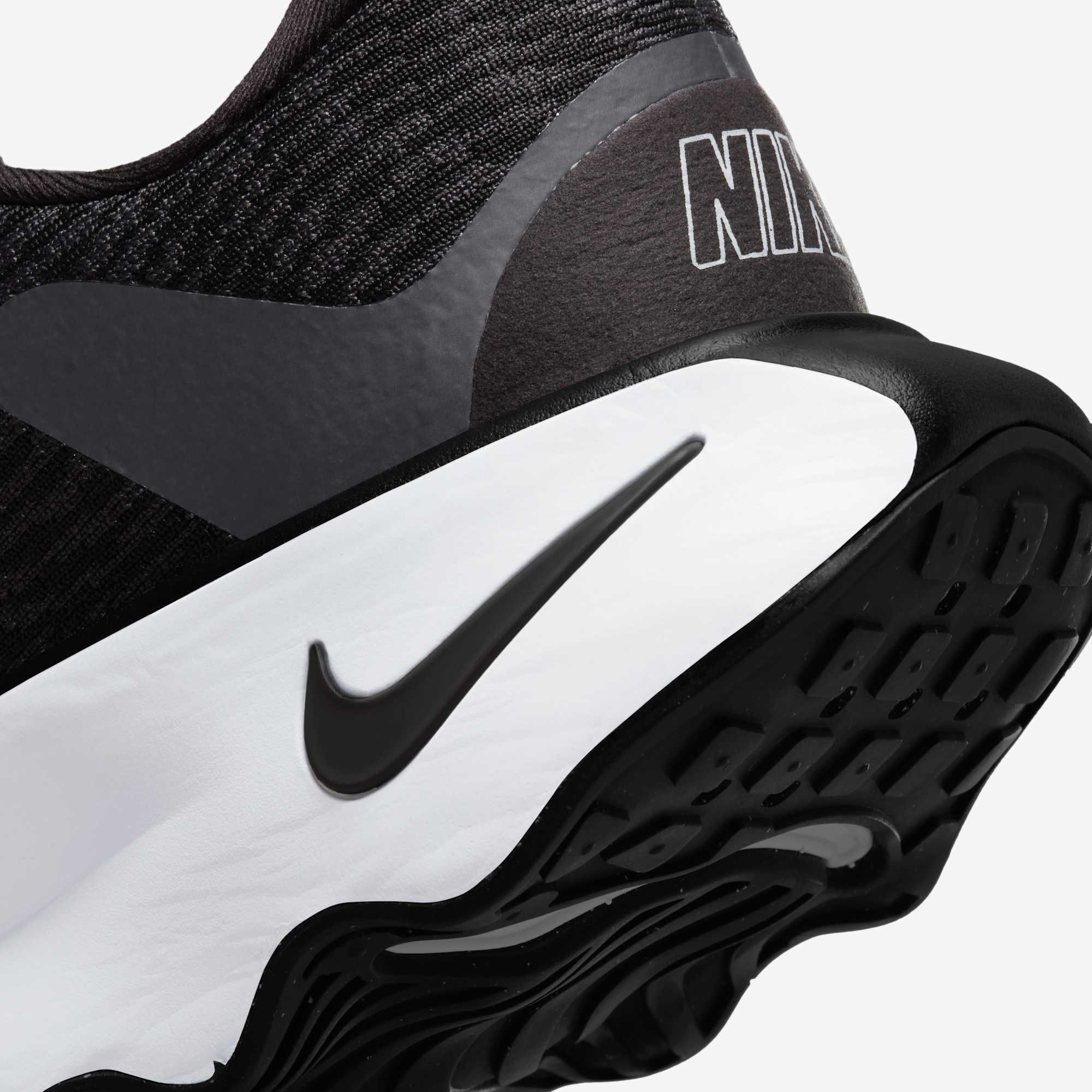 Nike Motiva - Black