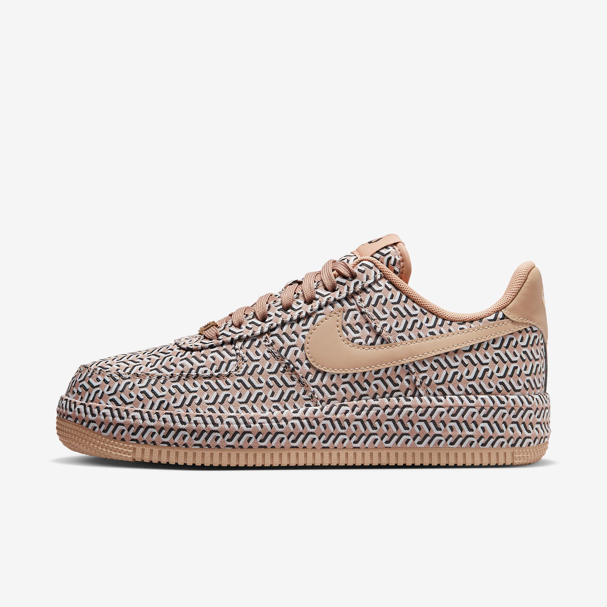 Nike Air Force 1 LX - United in Victory