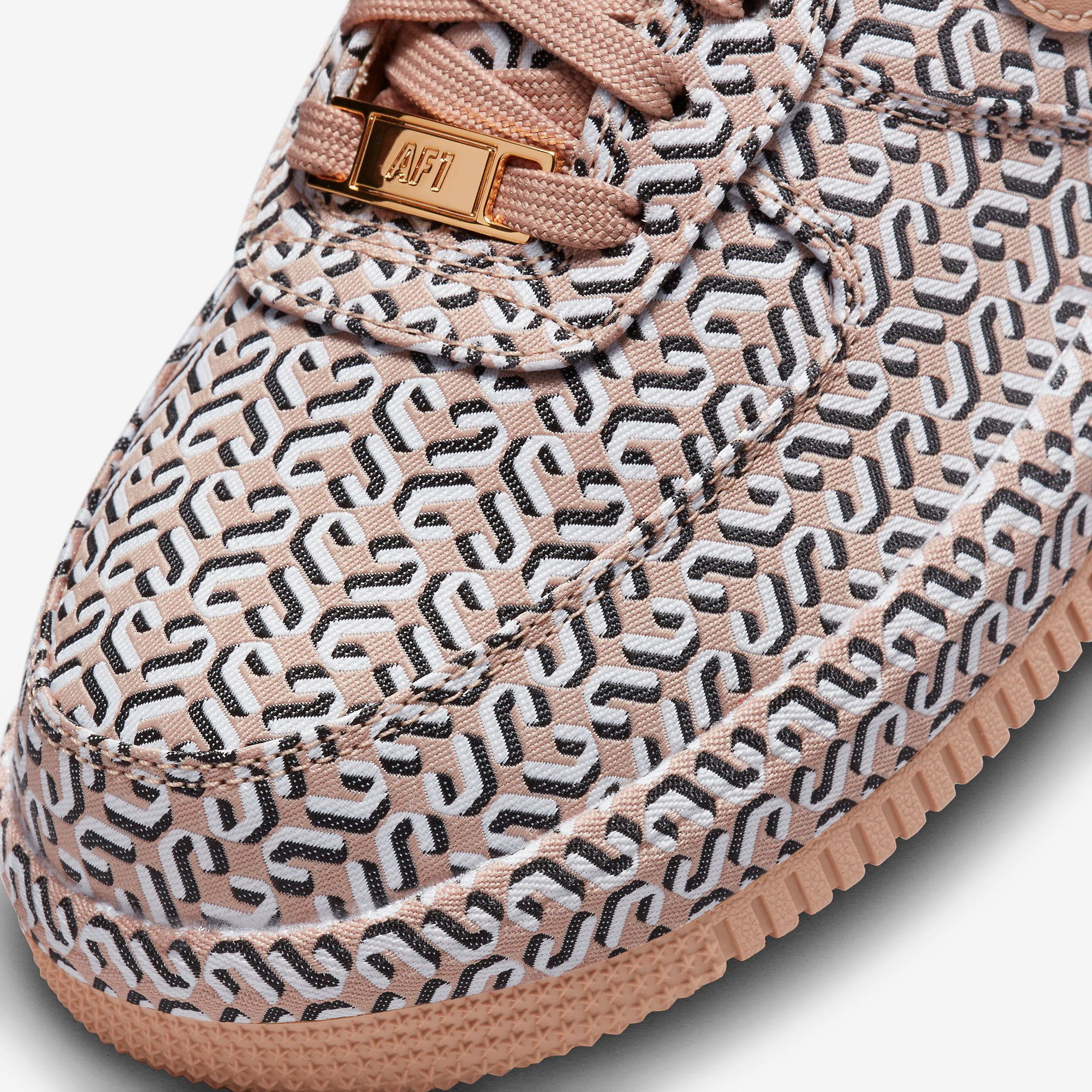 Nike Air Force 1 LX - United in Victory