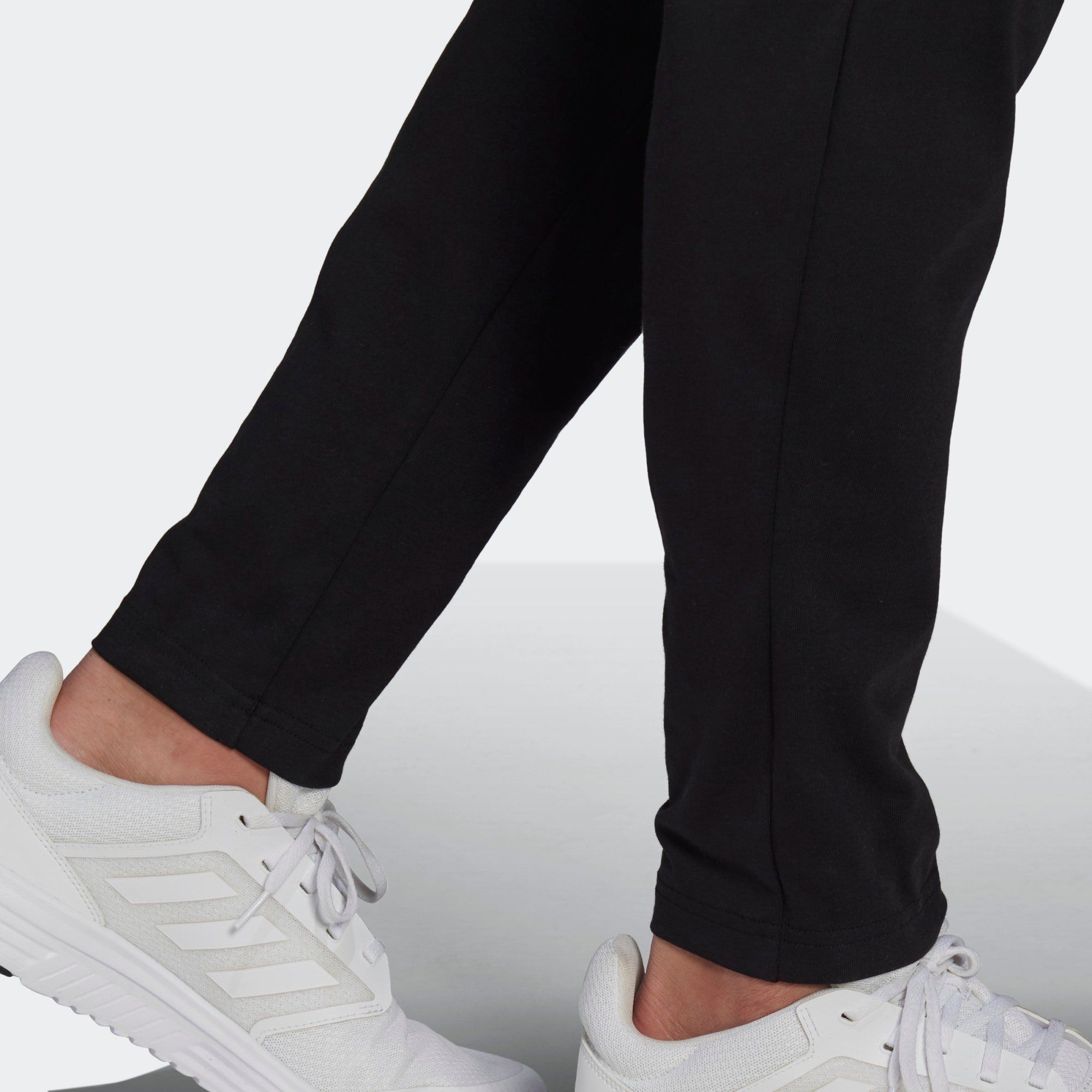 adidas Essentials Tapered Pants - Black