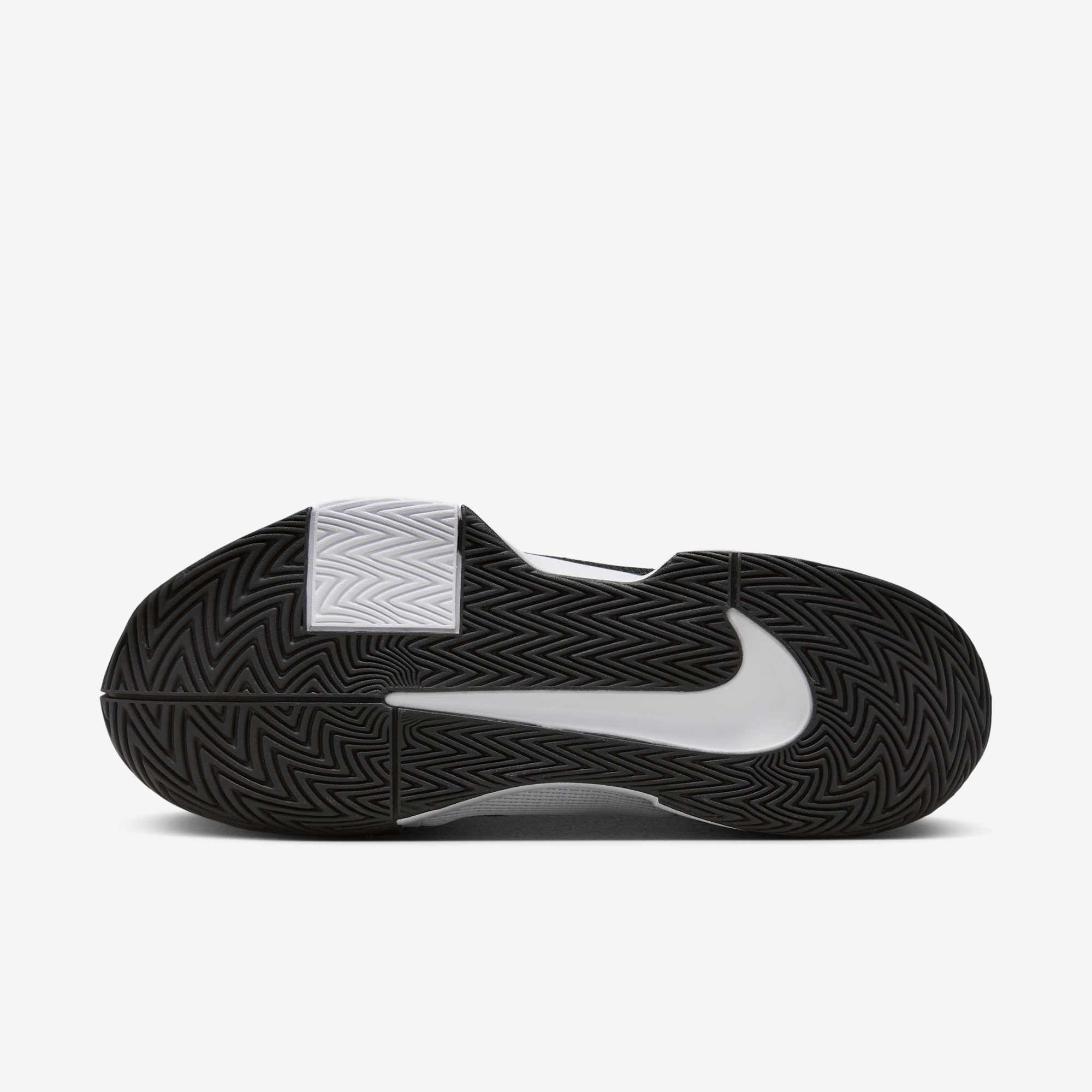 Nike GP Challenge Pro - White / Black