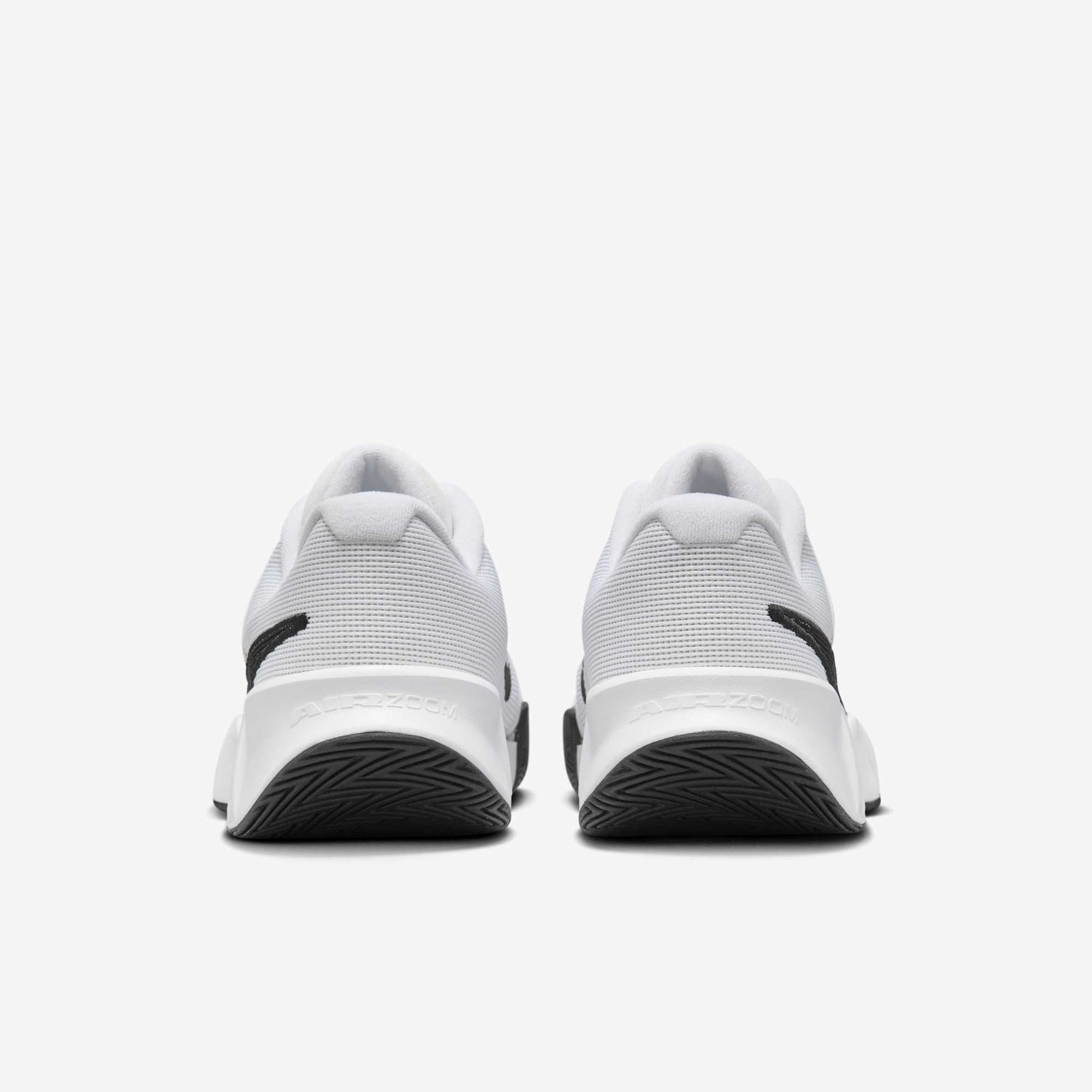 Nike GP Challenge Pro - White / Black