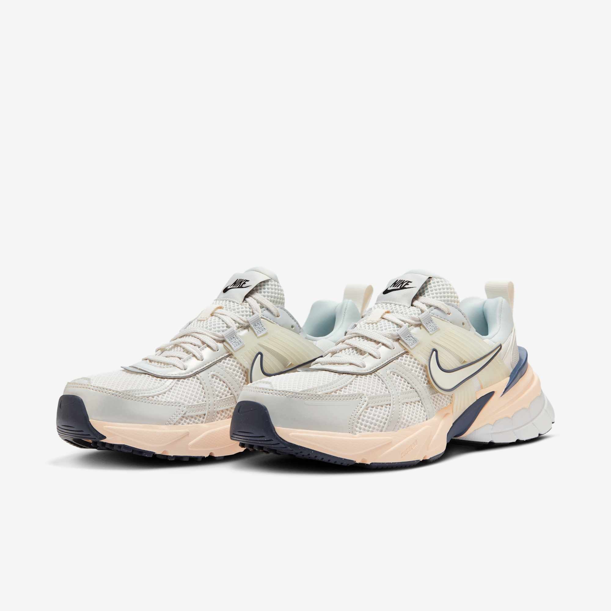 Nike V2K Run - Platinum Tint