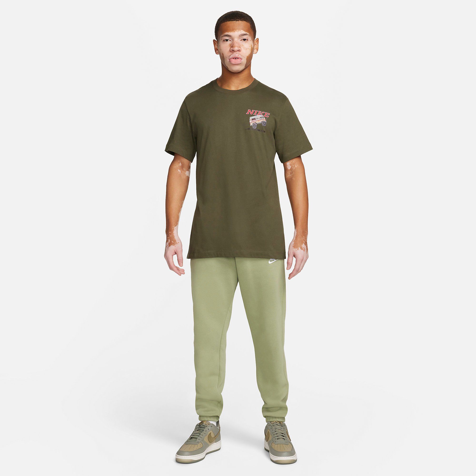 Nike Sportswear Sole Rally T-Shirt - Olive