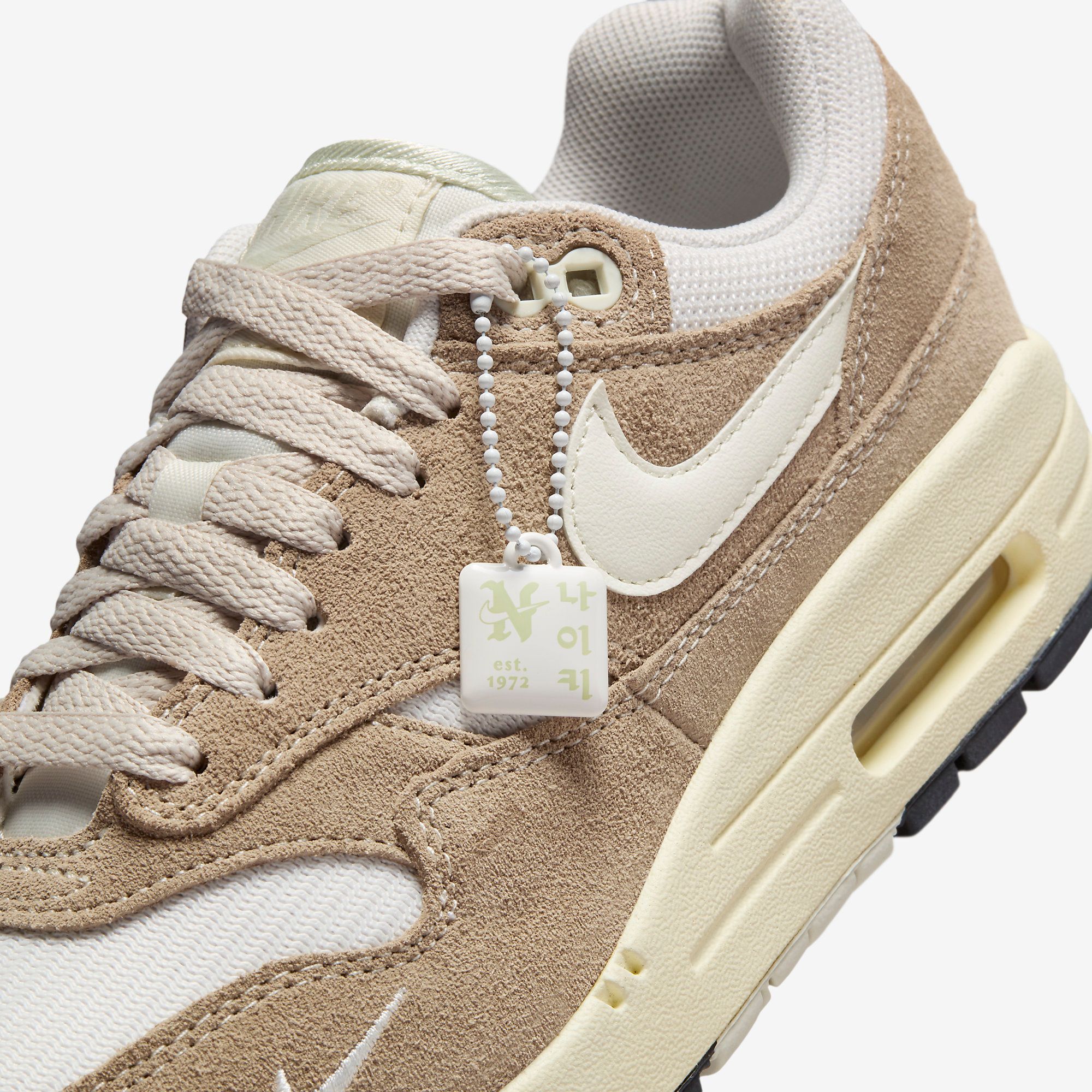  Nike Air Max 1 '87 SE - Coconut Milk / Light Orewood Brown 