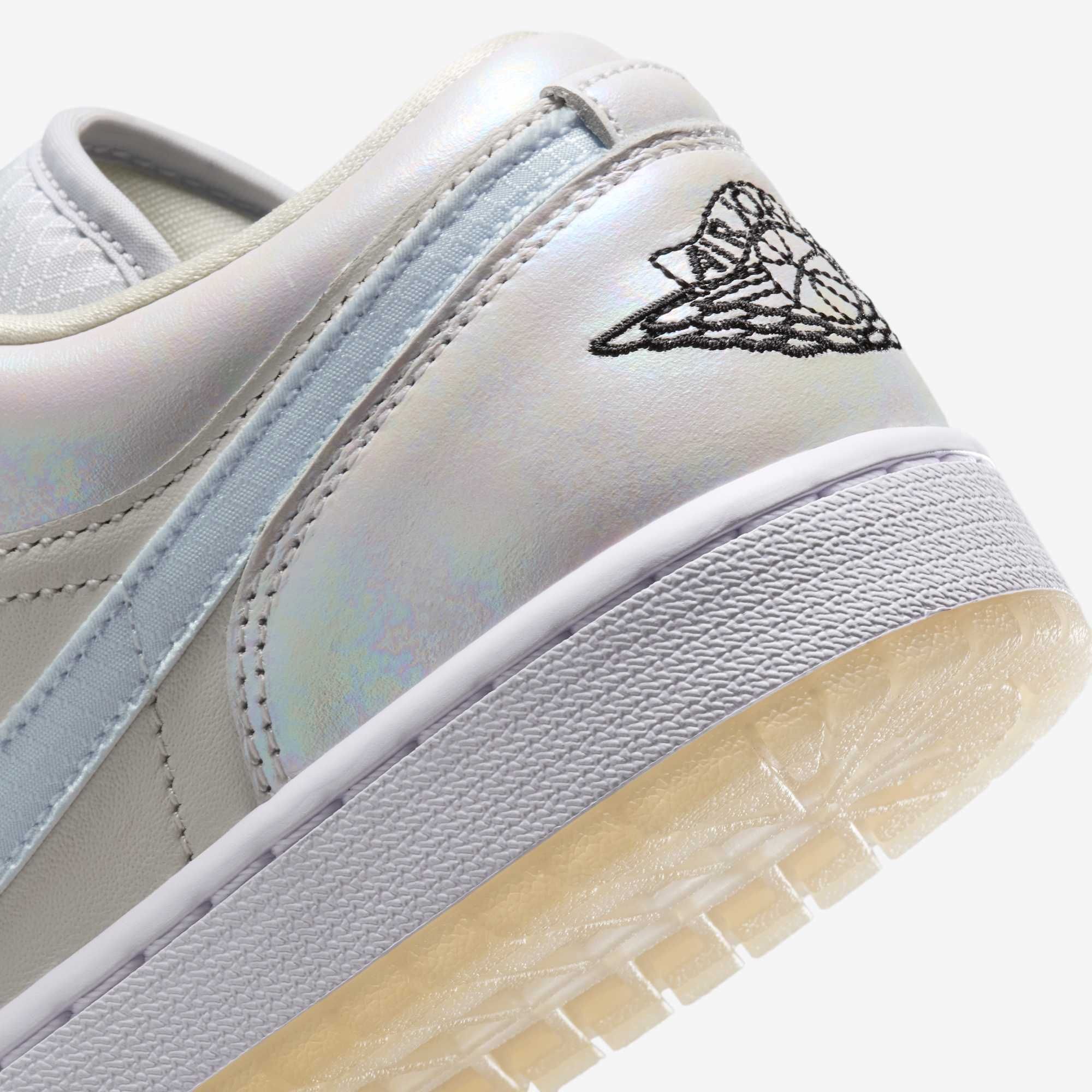 Air Jordan 1 Low SE - Year of the Snake