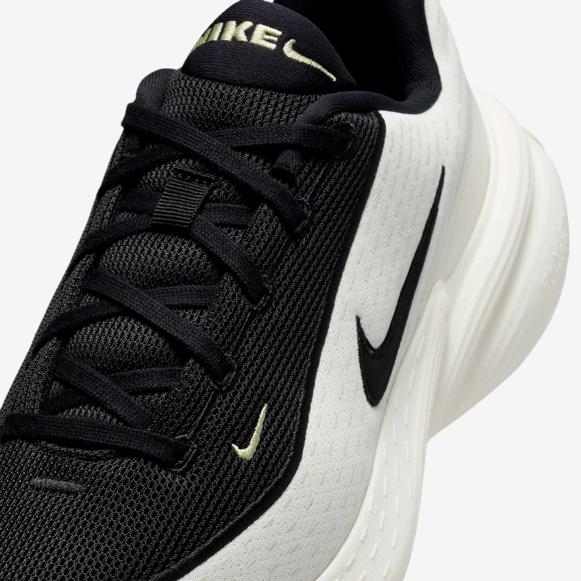 Nike Uplift SC - Sail