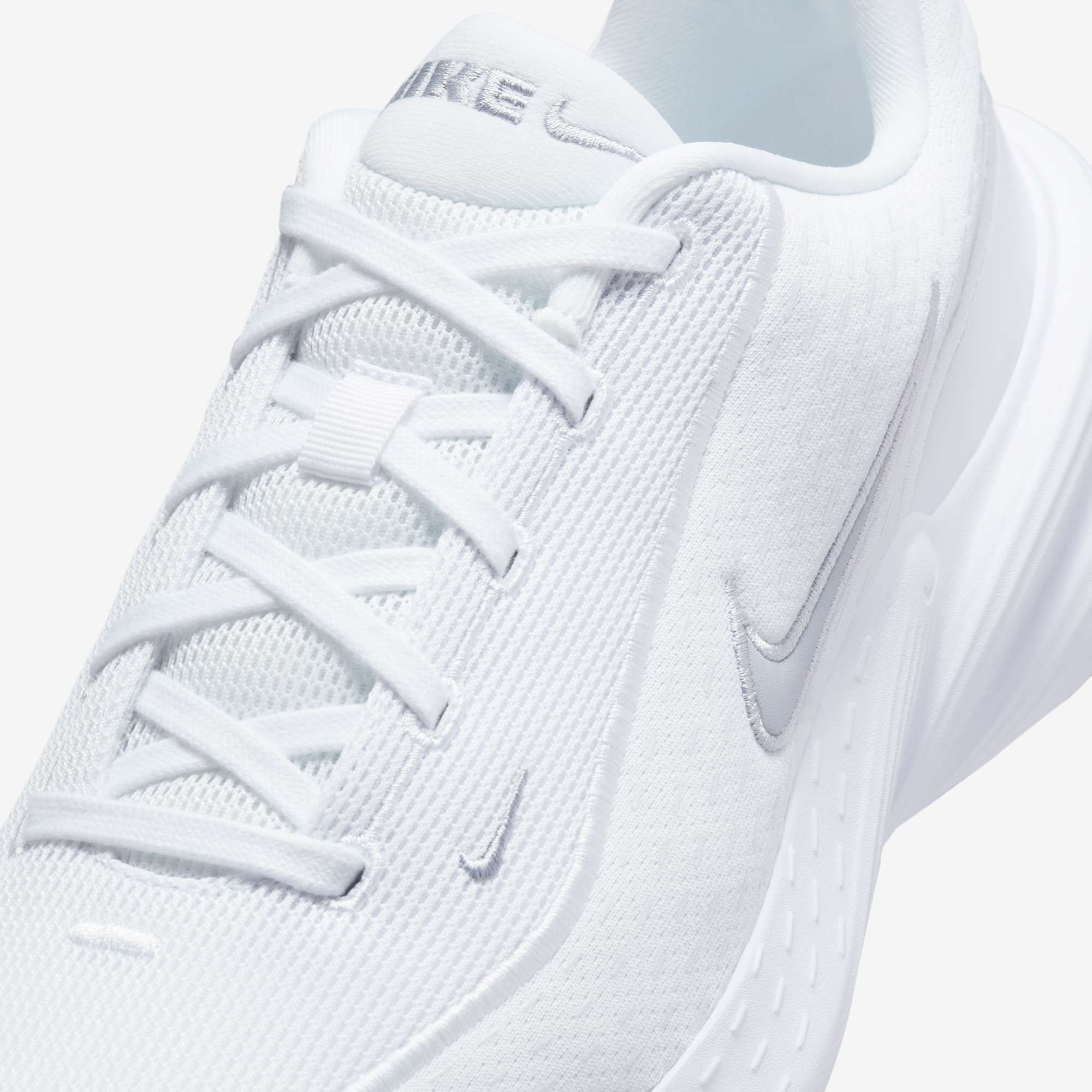 Nike Uplift SC - White