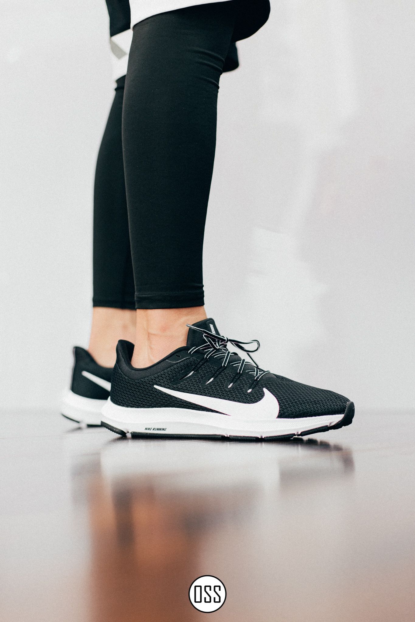Nike Quest 2 - Black/White