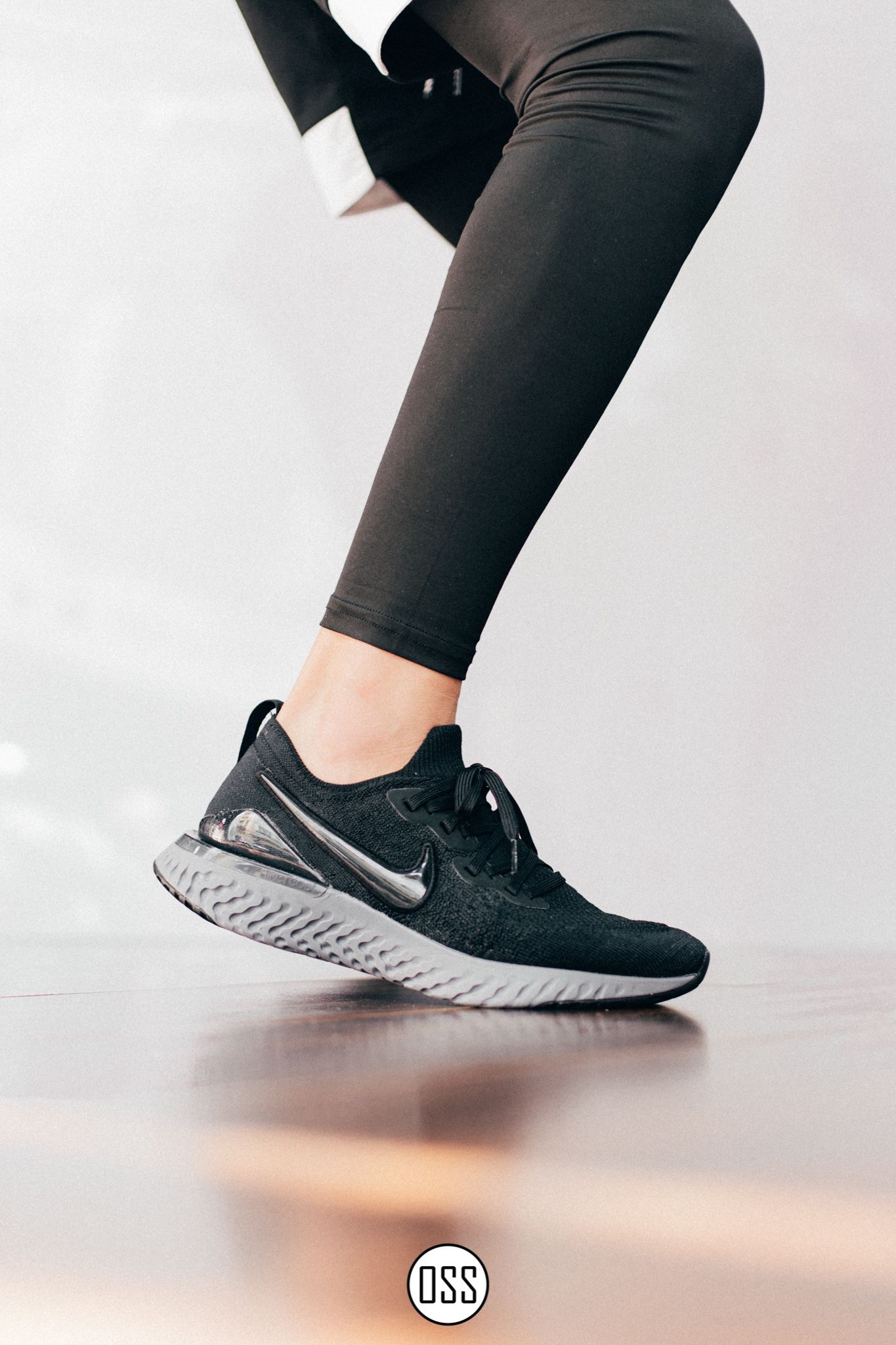 Nike Epic React Flyknit 2 'Black/Gunsmoke'
