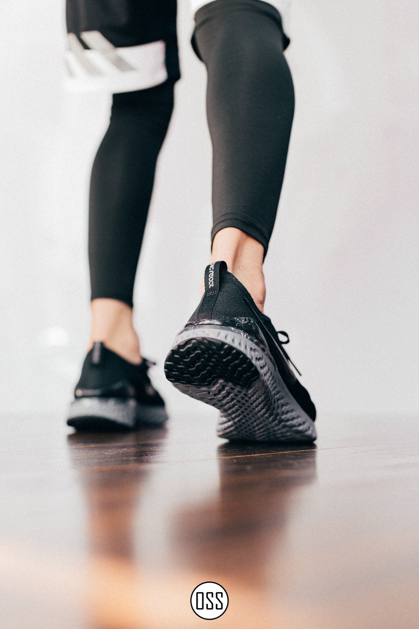 Nike Epic React Flyknit 2 'Black/Gunsmoke'