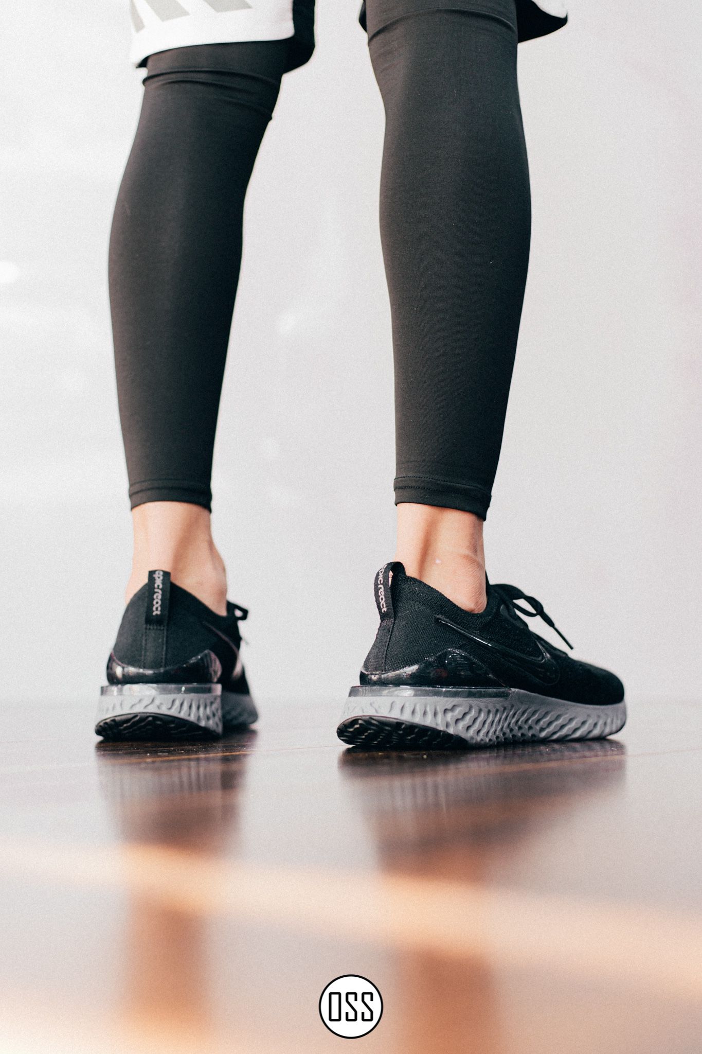 Nike Epic React Flyknit 2 'Black/Gunsmoke'