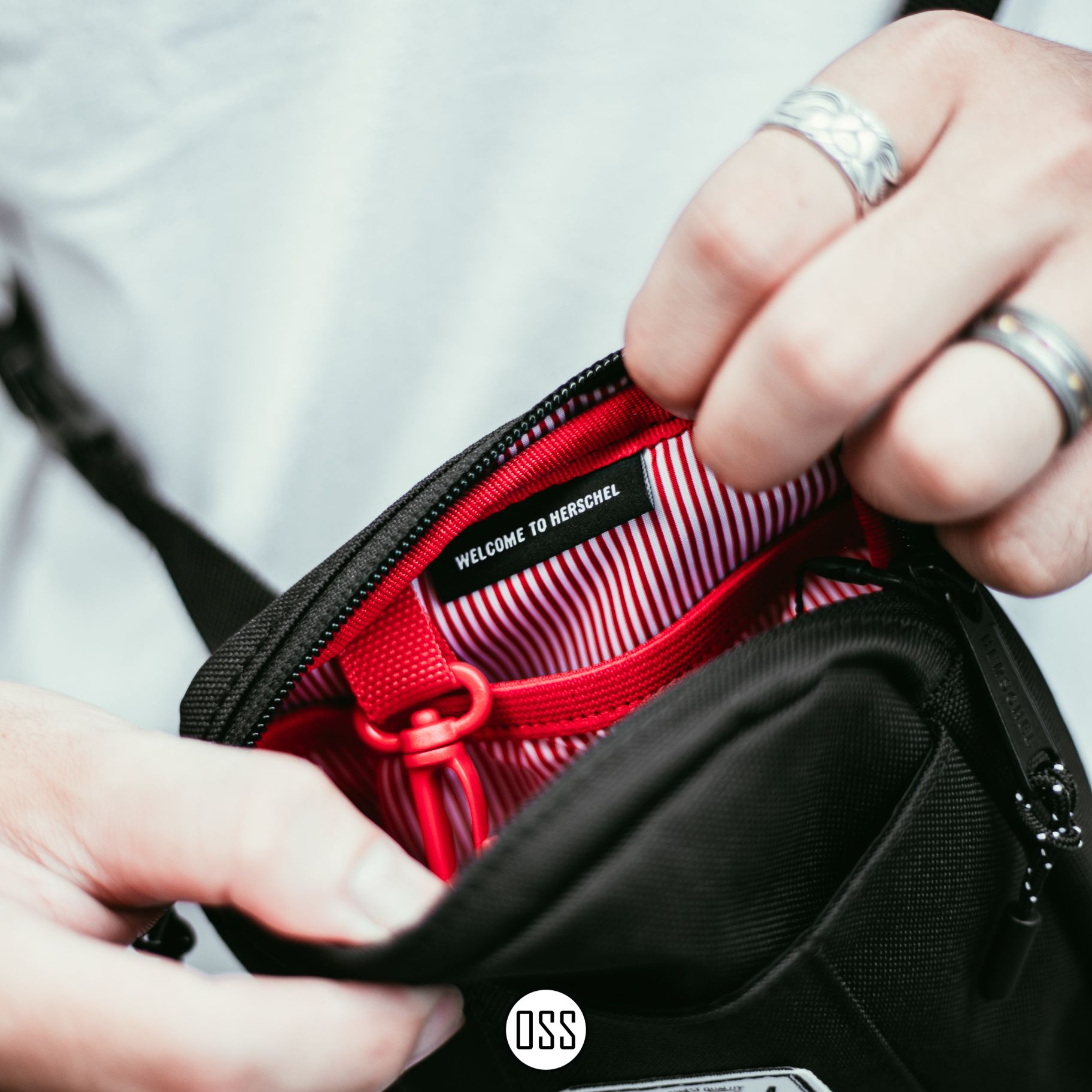 Herschel Cruz Crossbody Bag - Black